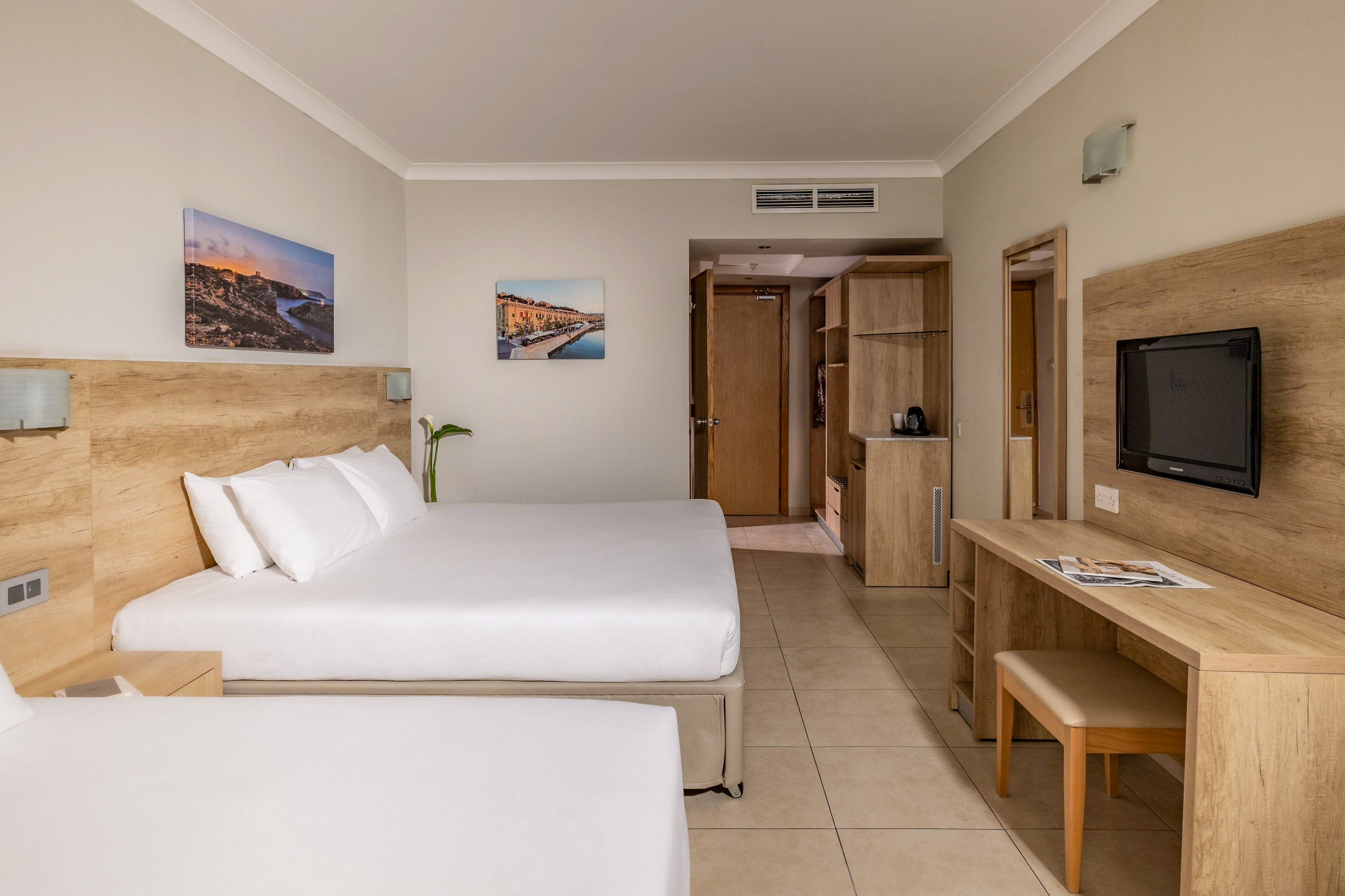 Qawra Palace Resort & Spa