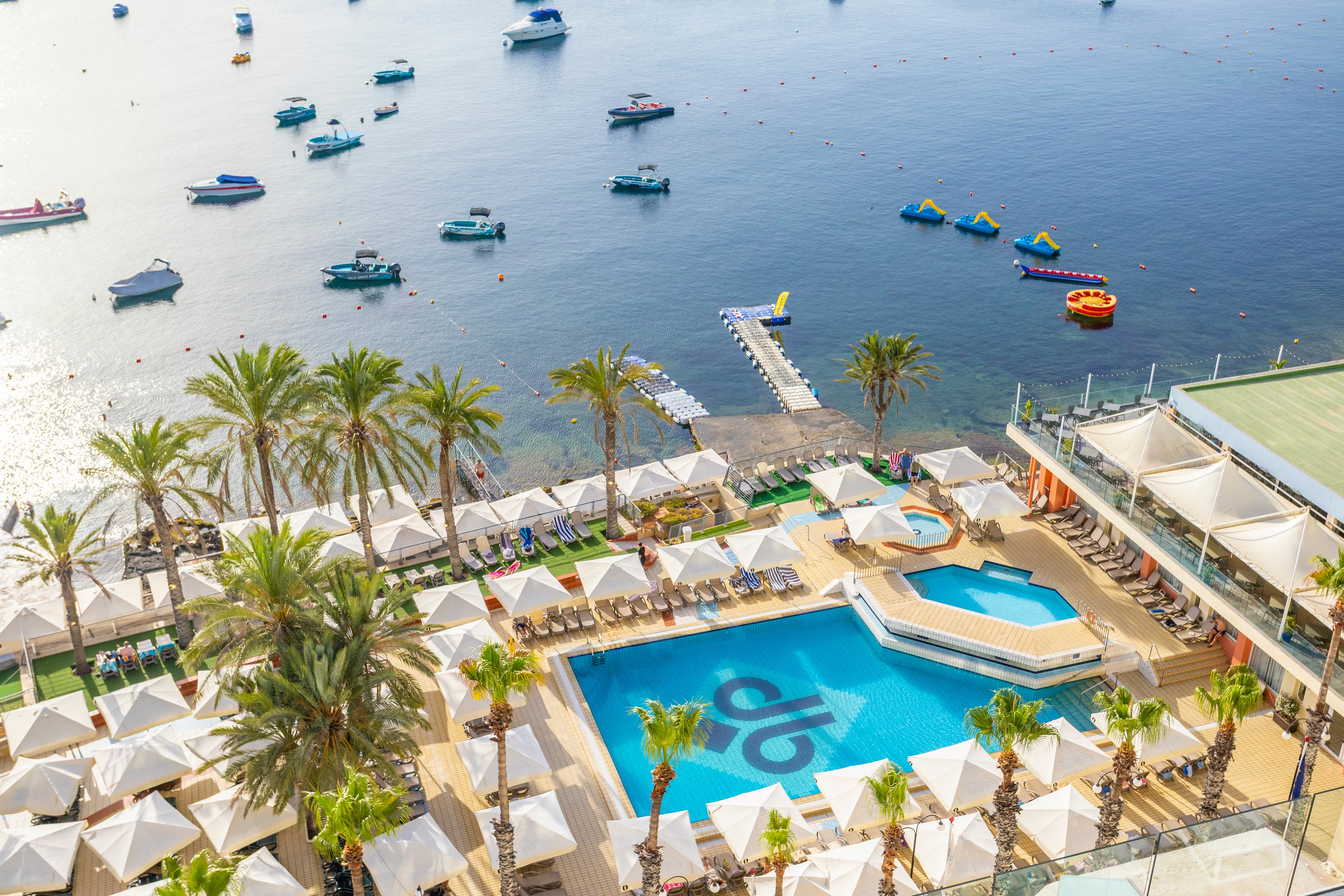 Qawra Palace Resort & Spa