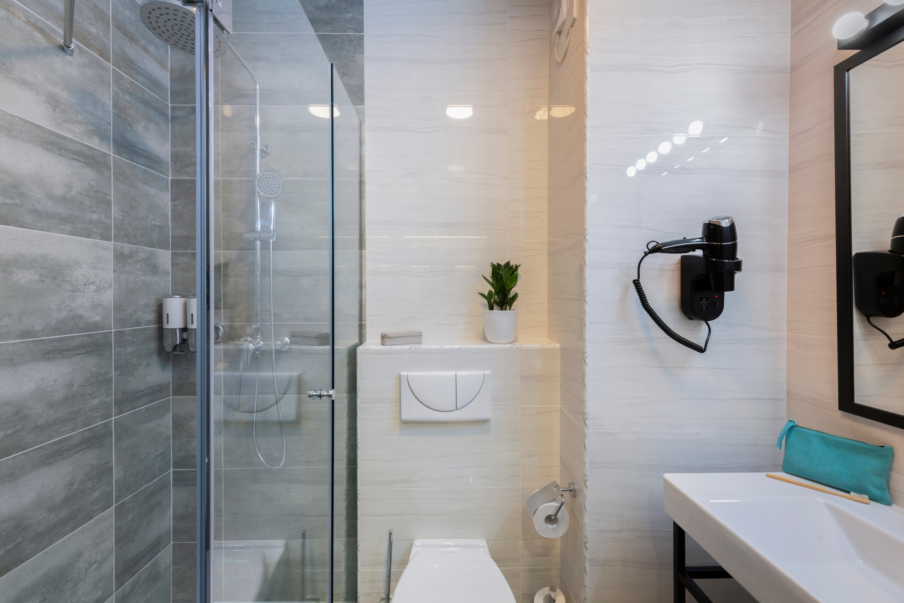 ST Bayview Hotel & Spa