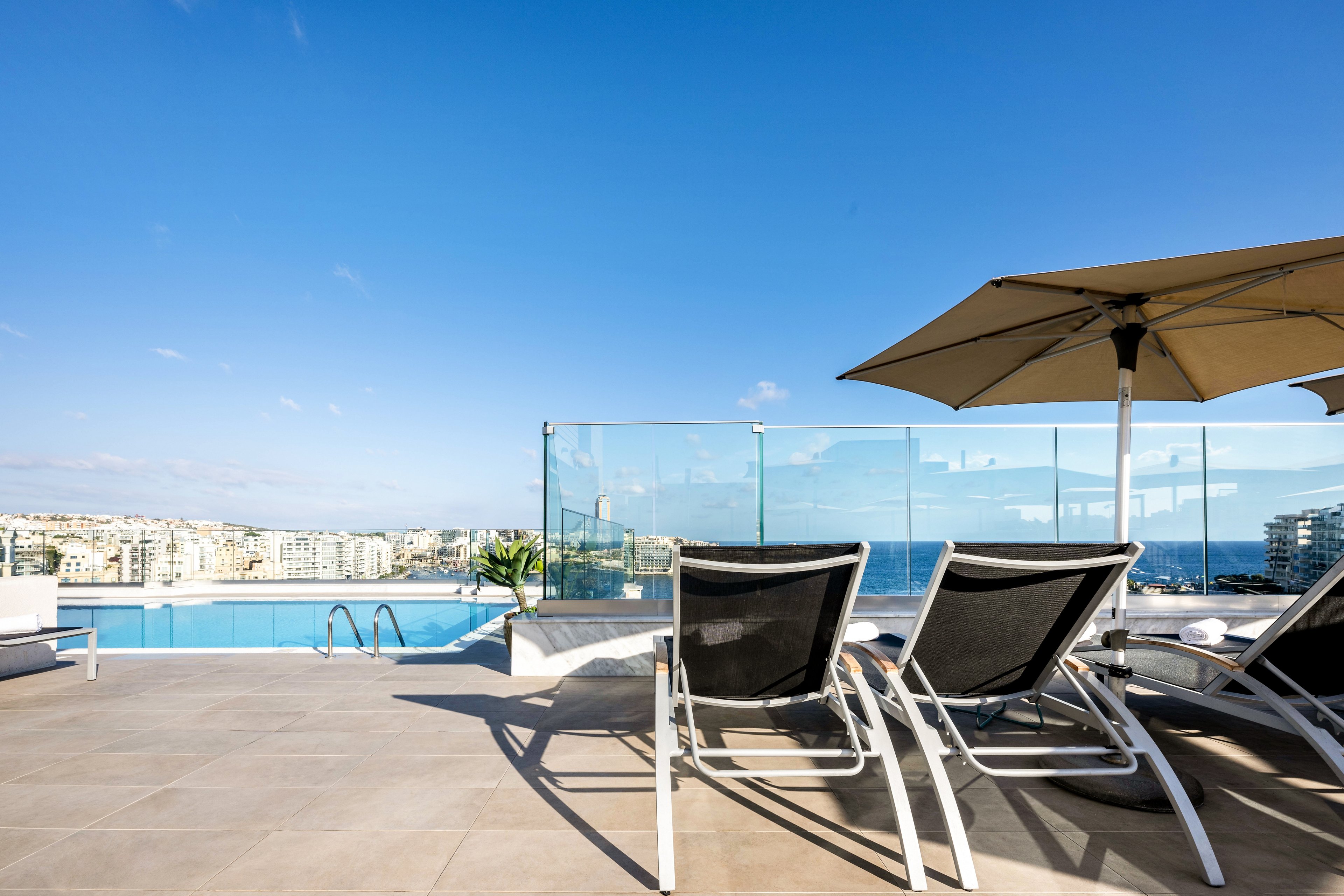 The Plaza and Plaza Regency Hotel and Apartments