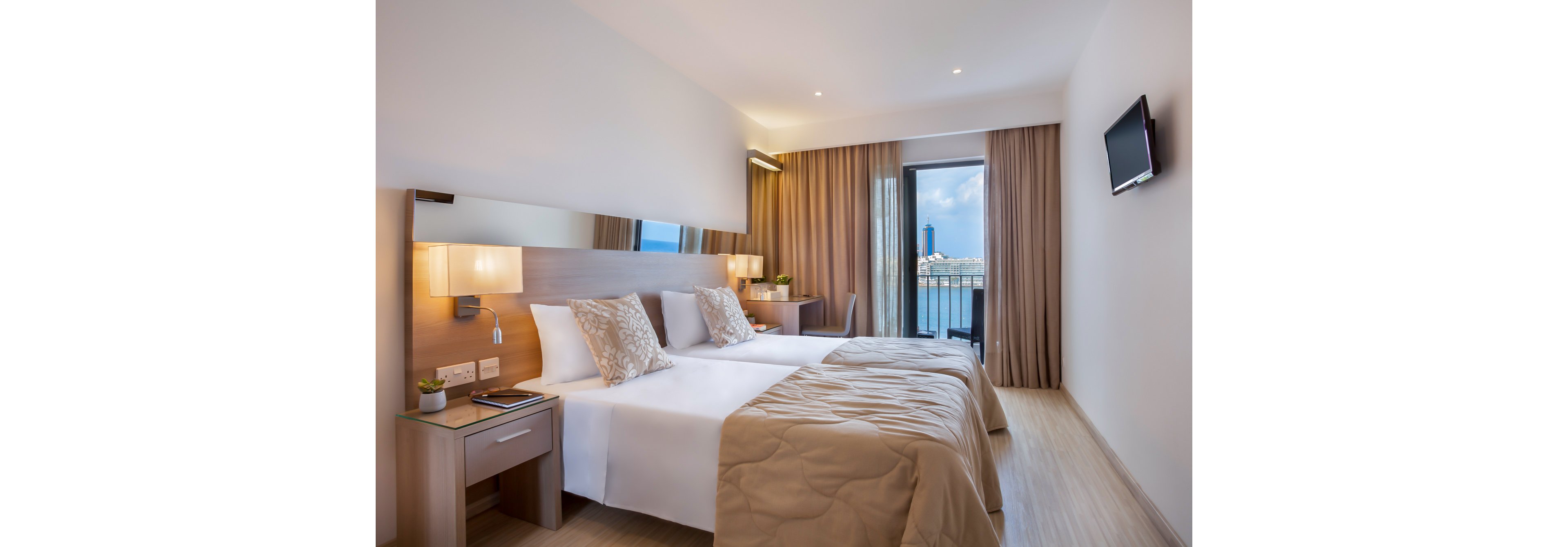 The Plaza and Plaza Regency Hotel and Apartments