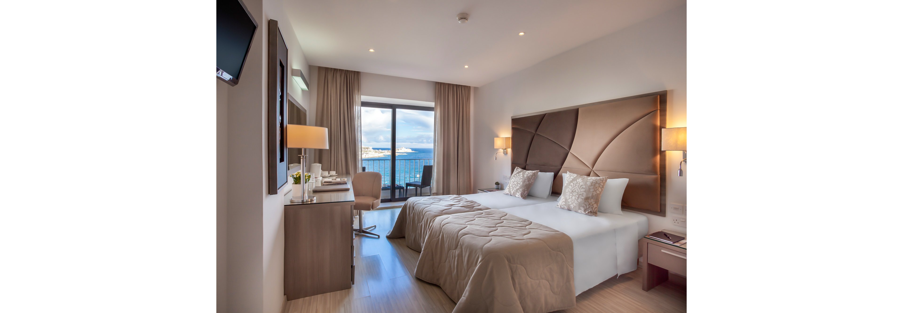 The Plaza and Plaza Regency Hotel and Apartments