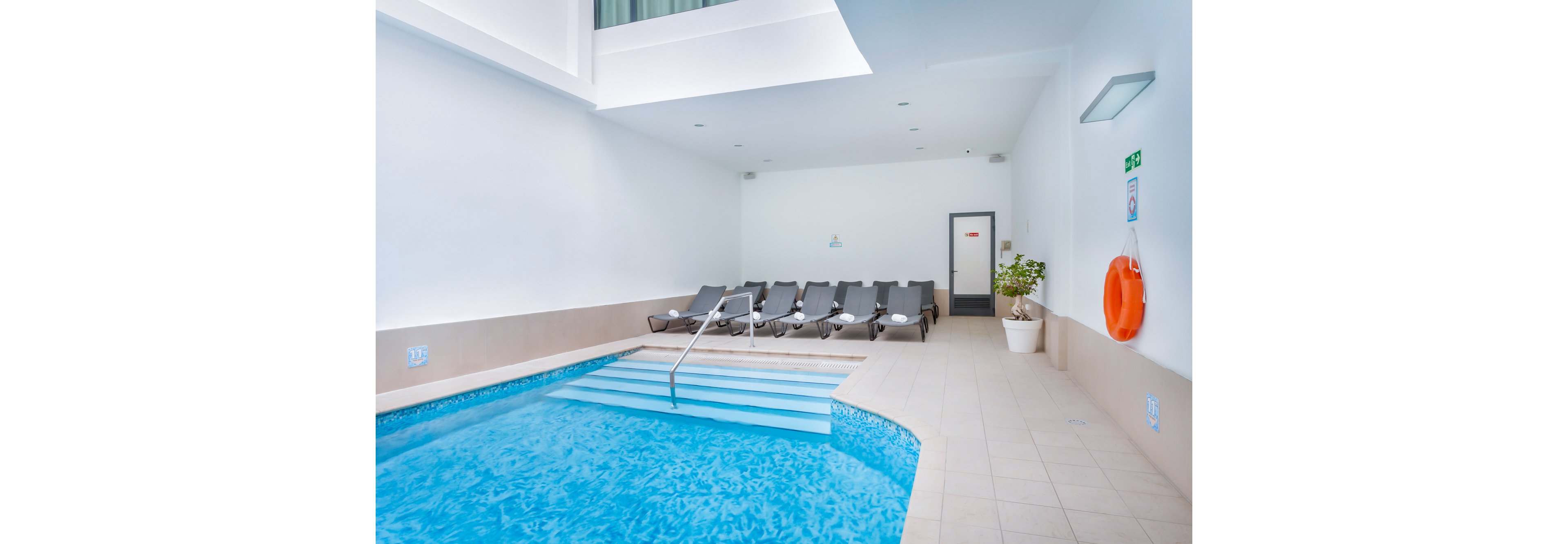 The Plaza and Plaza Regency Hotel and Apartments