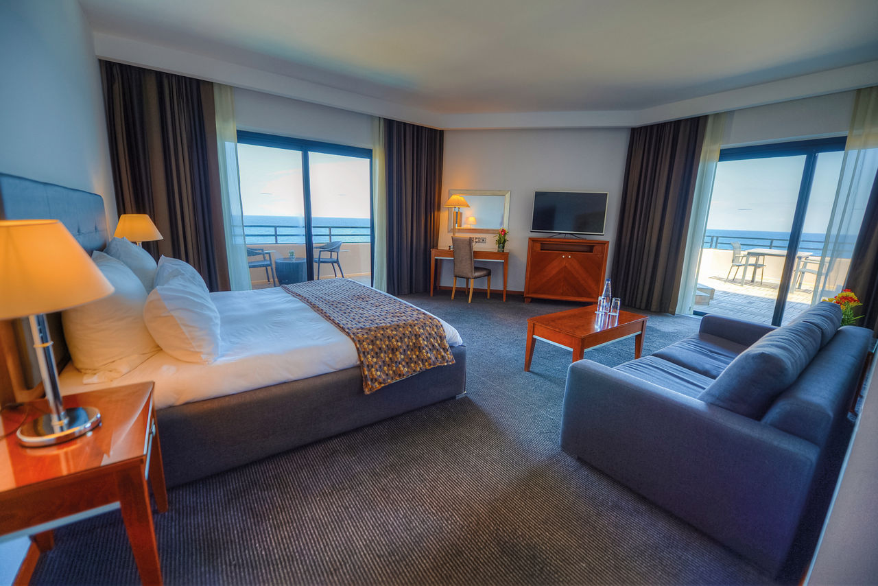 Radisson Blu Resort St Julians photo 10