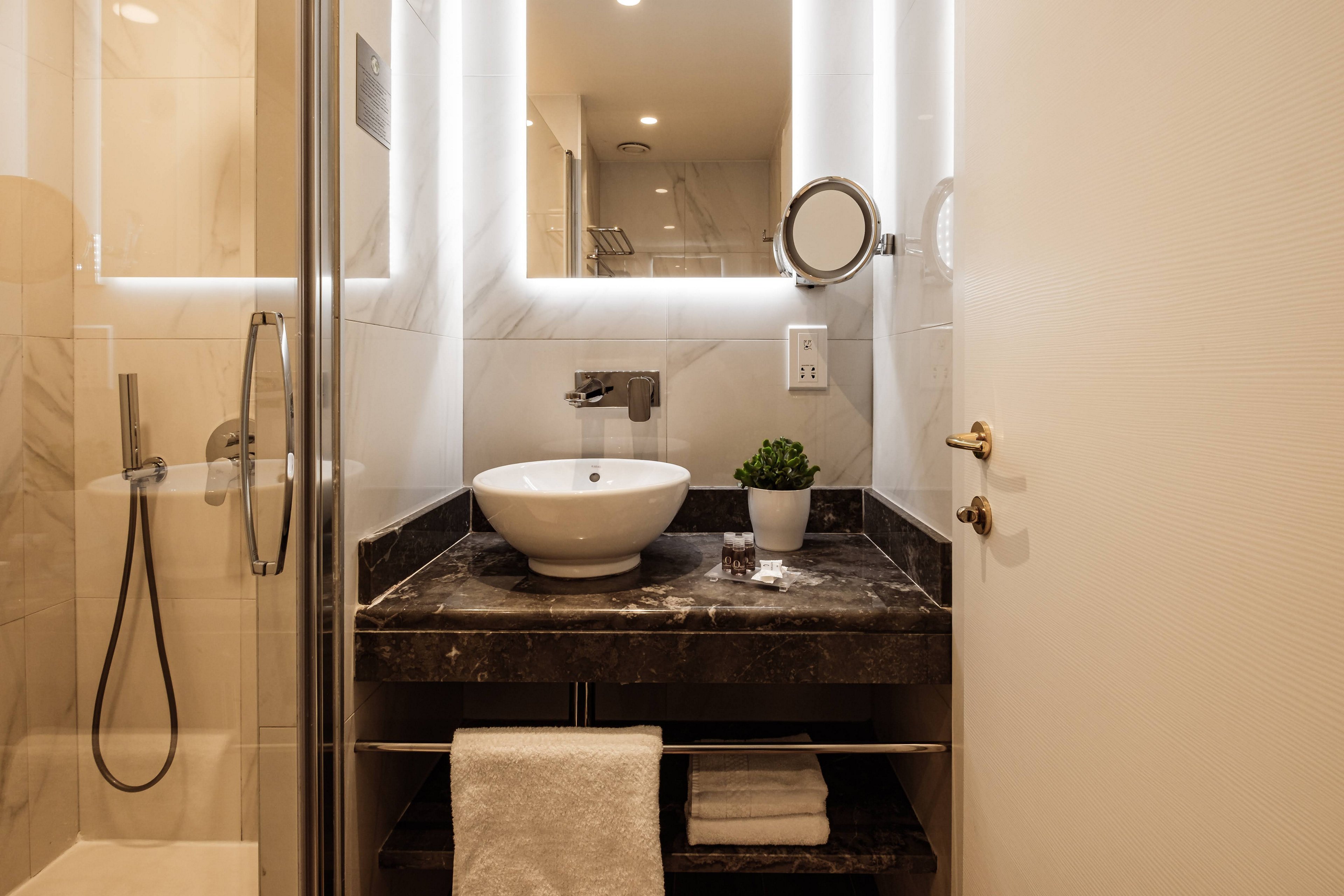 115 The Strand Hotel & Suites