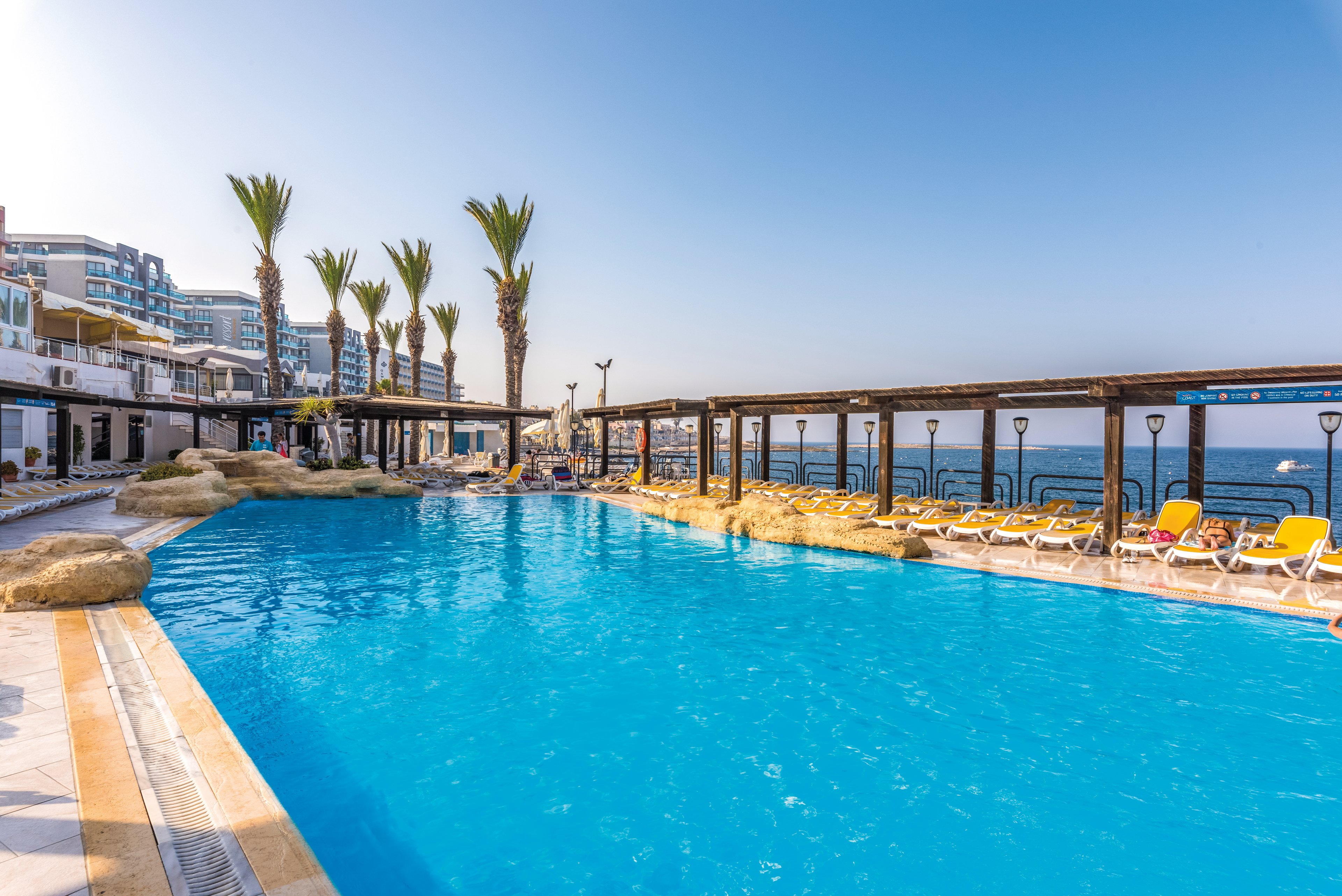 AX Sunny Coast Resort & Spa