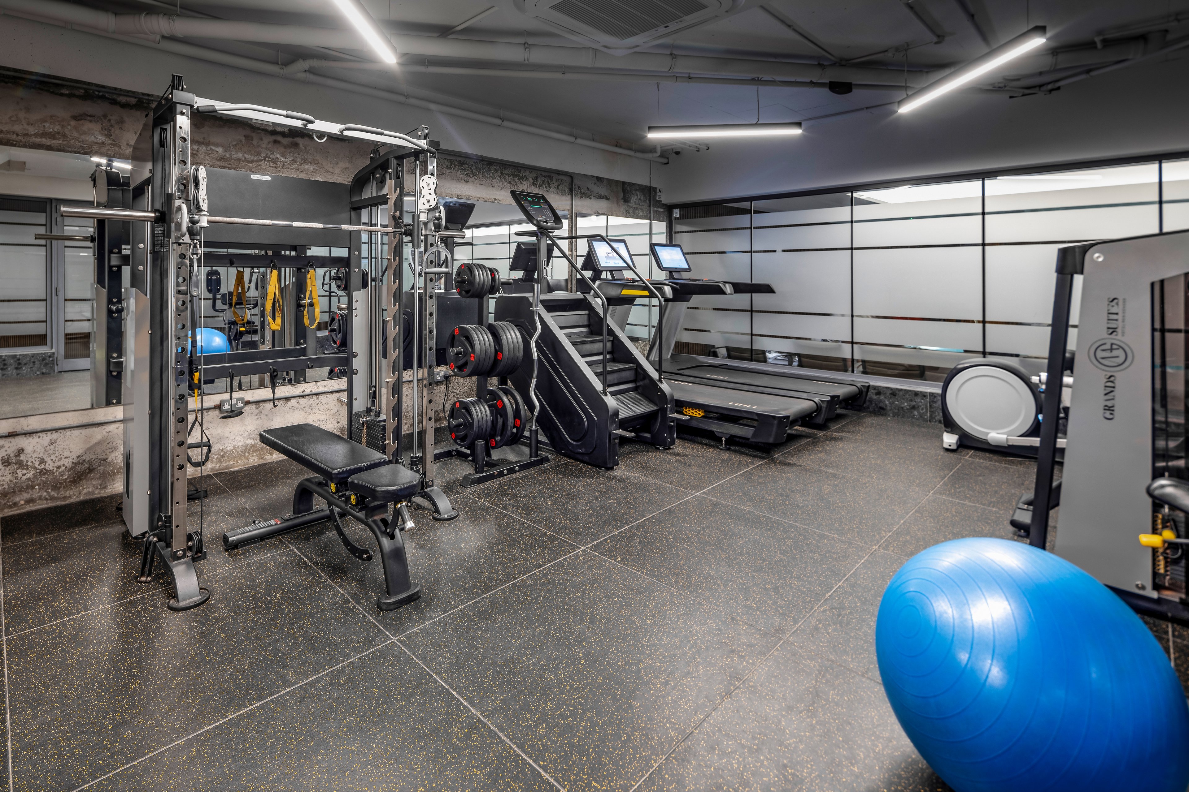 Grands Suites Hotel Residences & Spa