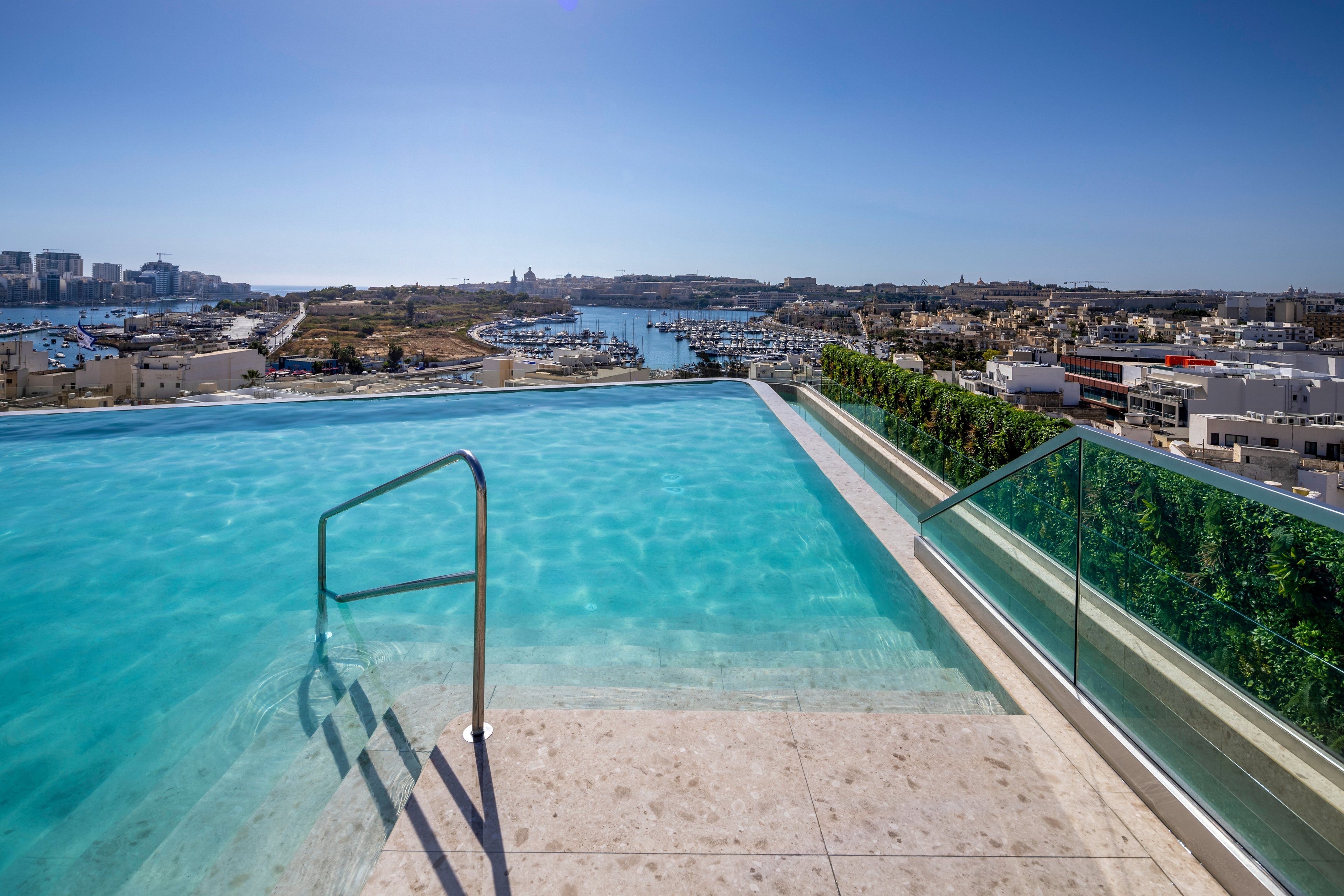 Grands Suites Hotel Residences & Spa