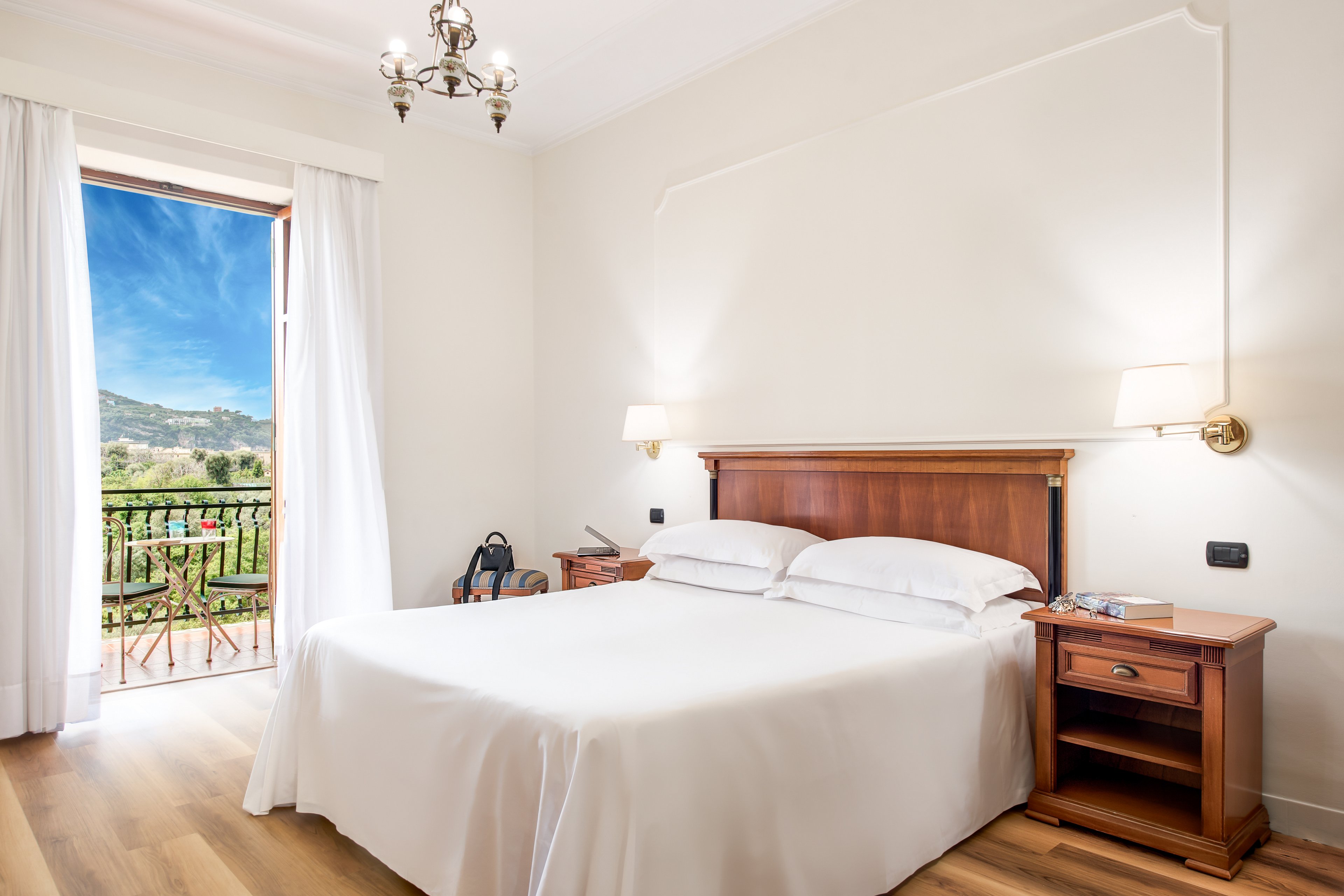 Majestic Palace Hotel.