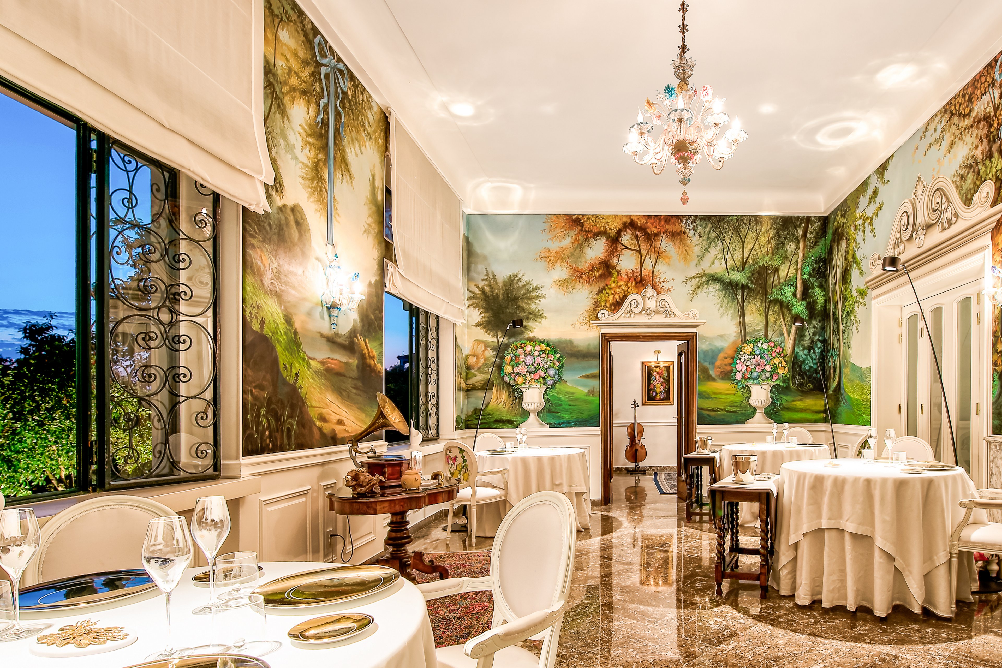 Majestic Palace Hotel.