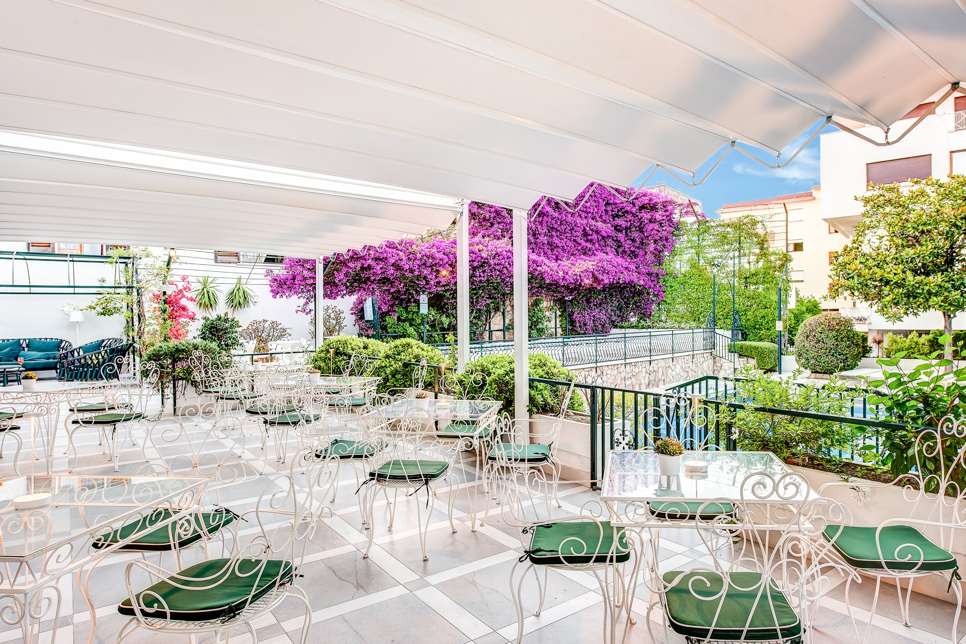 Majestic Palace Hotel.