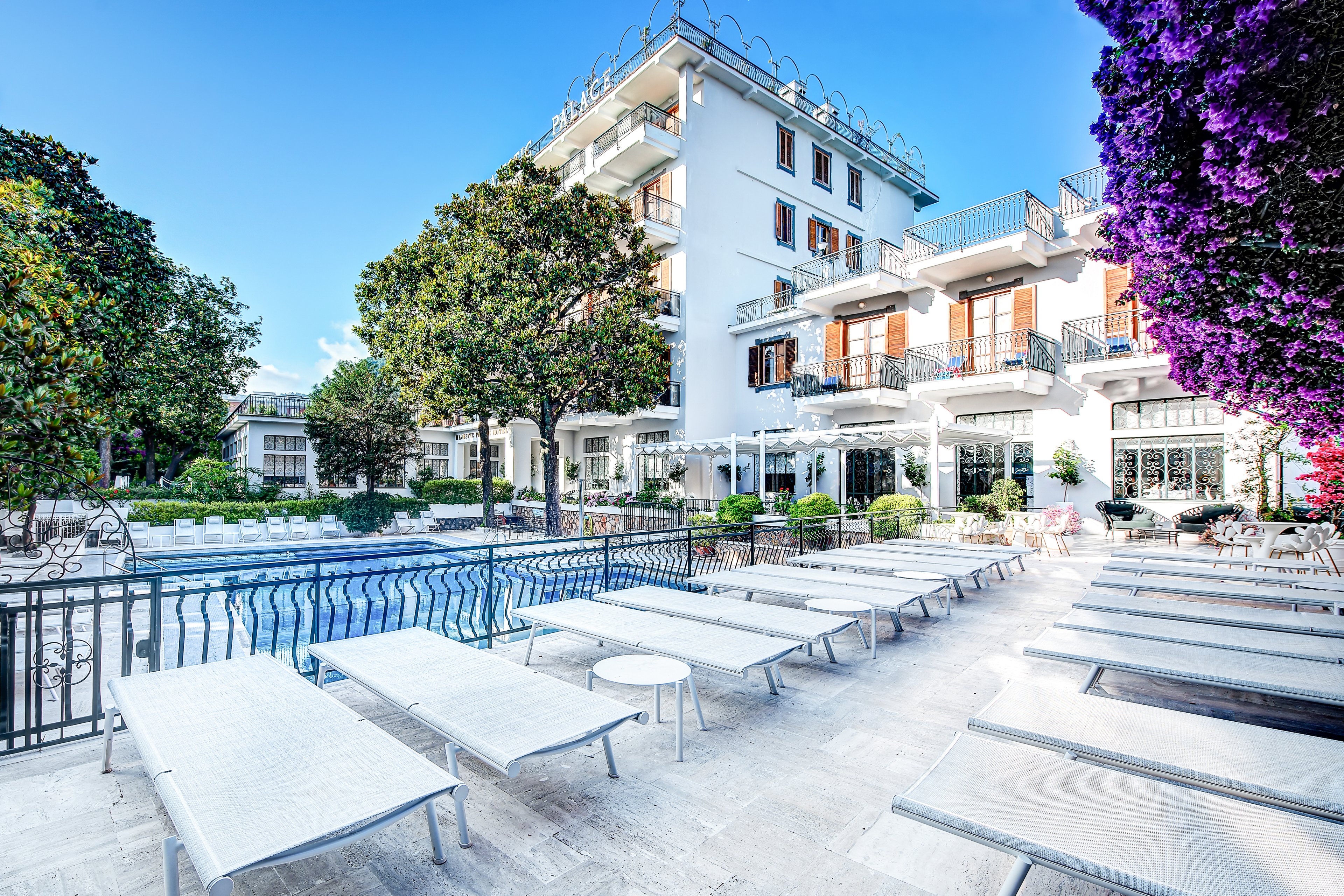 Majestic Palace Hotel.