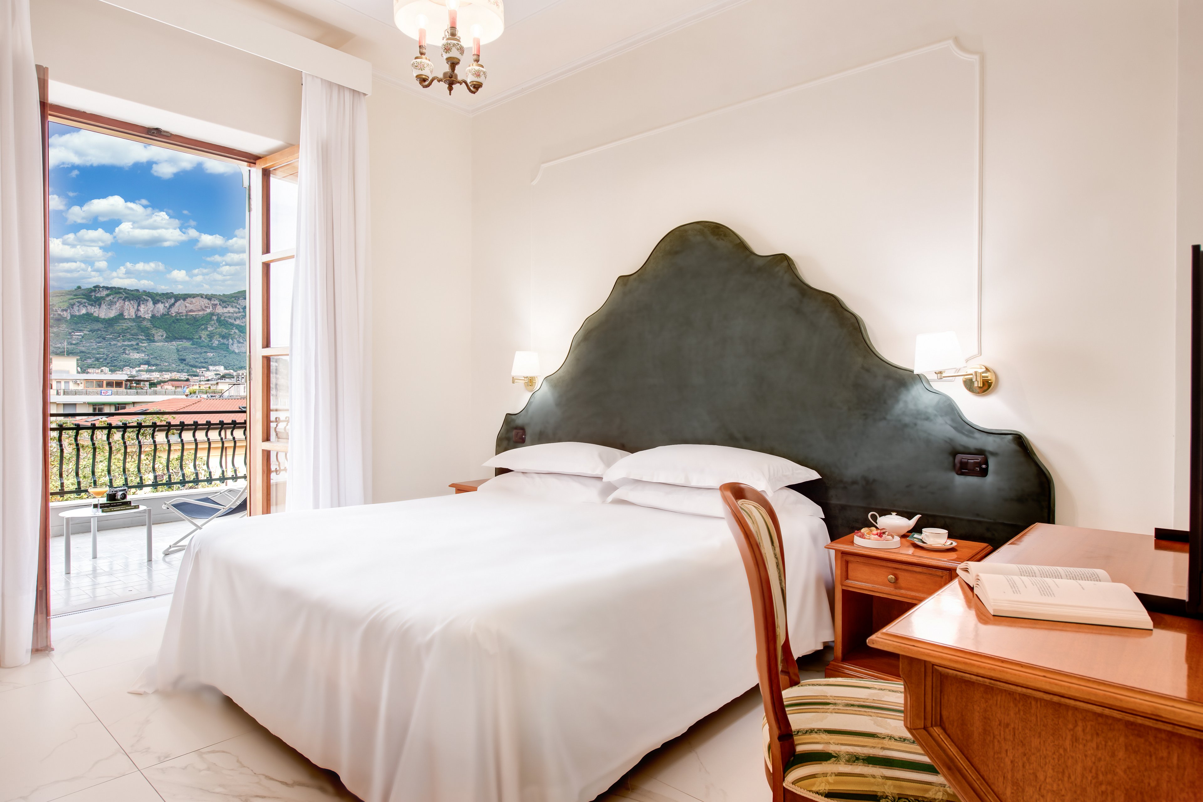 Majestic Palace Hotel.