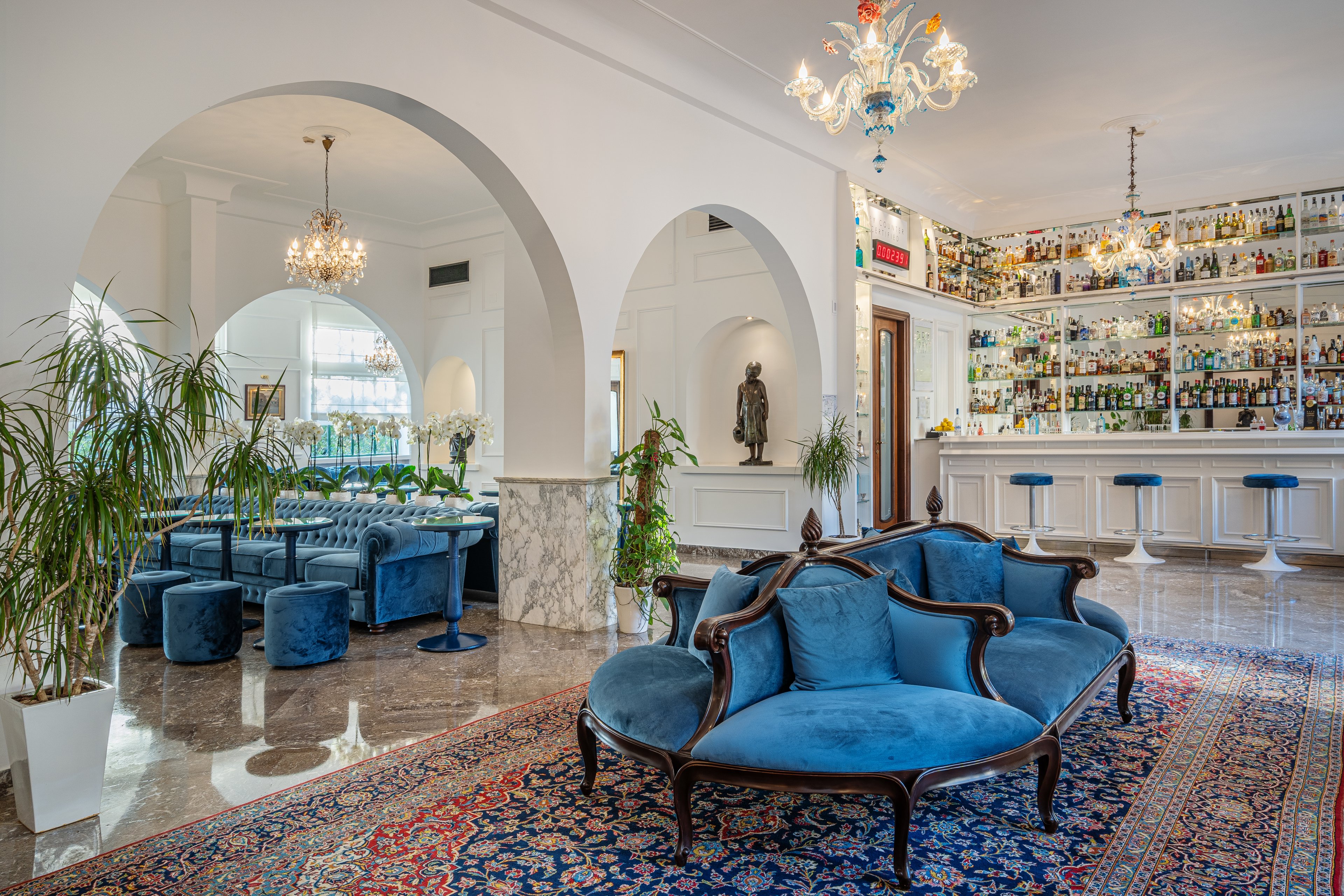 Majestic Palace Hotel.