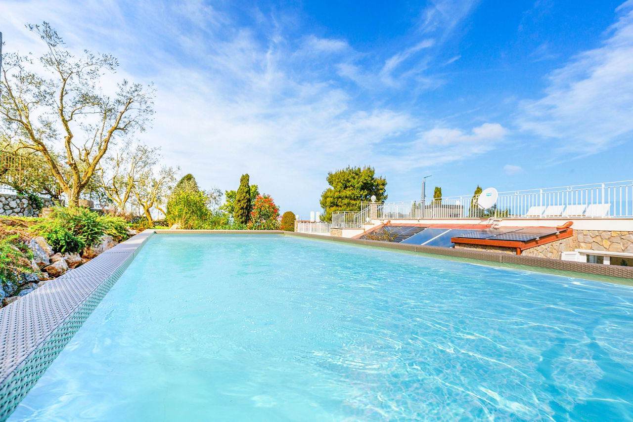 Villa High Top Vista