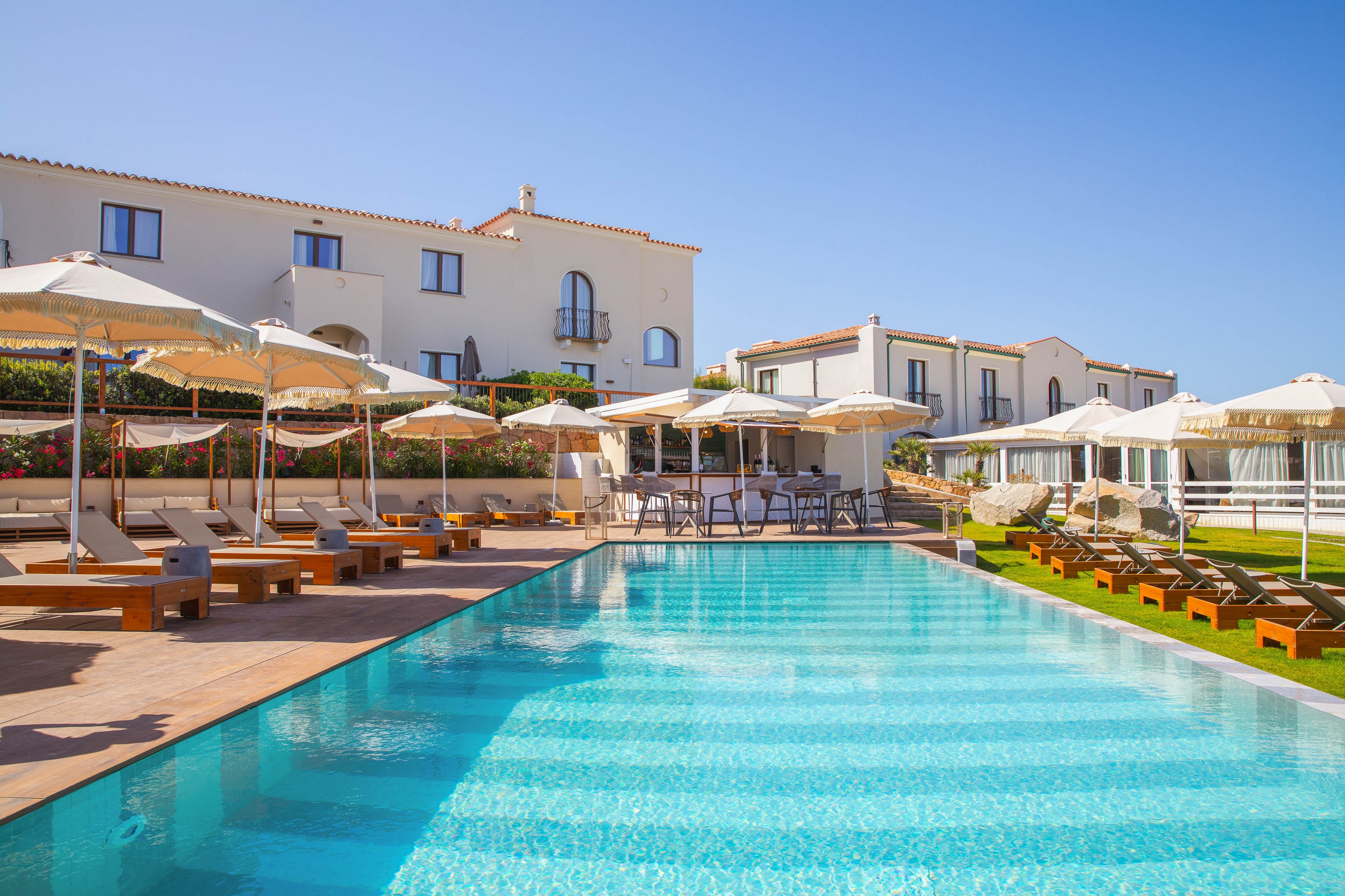 Mangia's Santa Teresa Curio Collection By Hilton