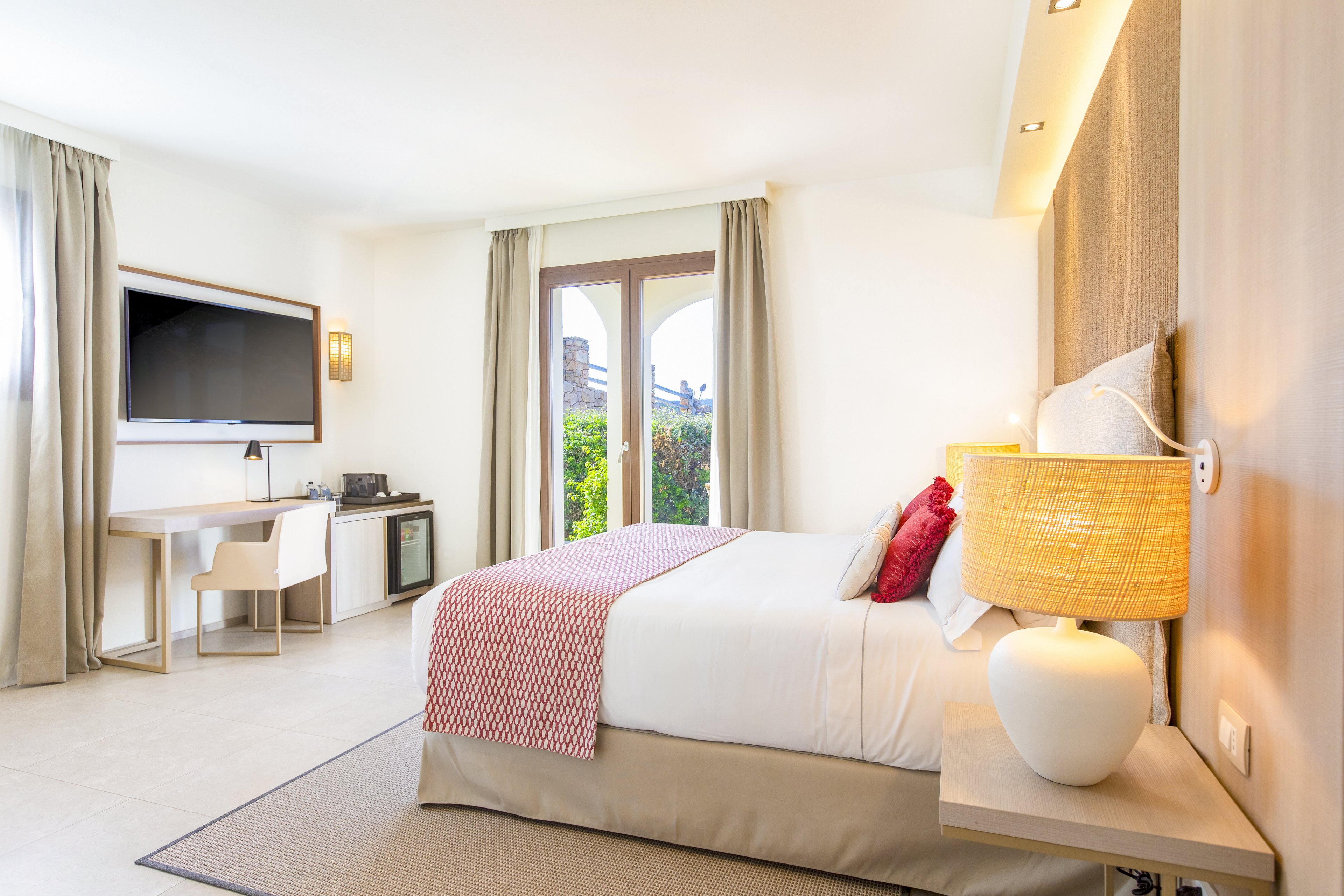 Mangia's Santa Teresa Curio Collection By Hilton