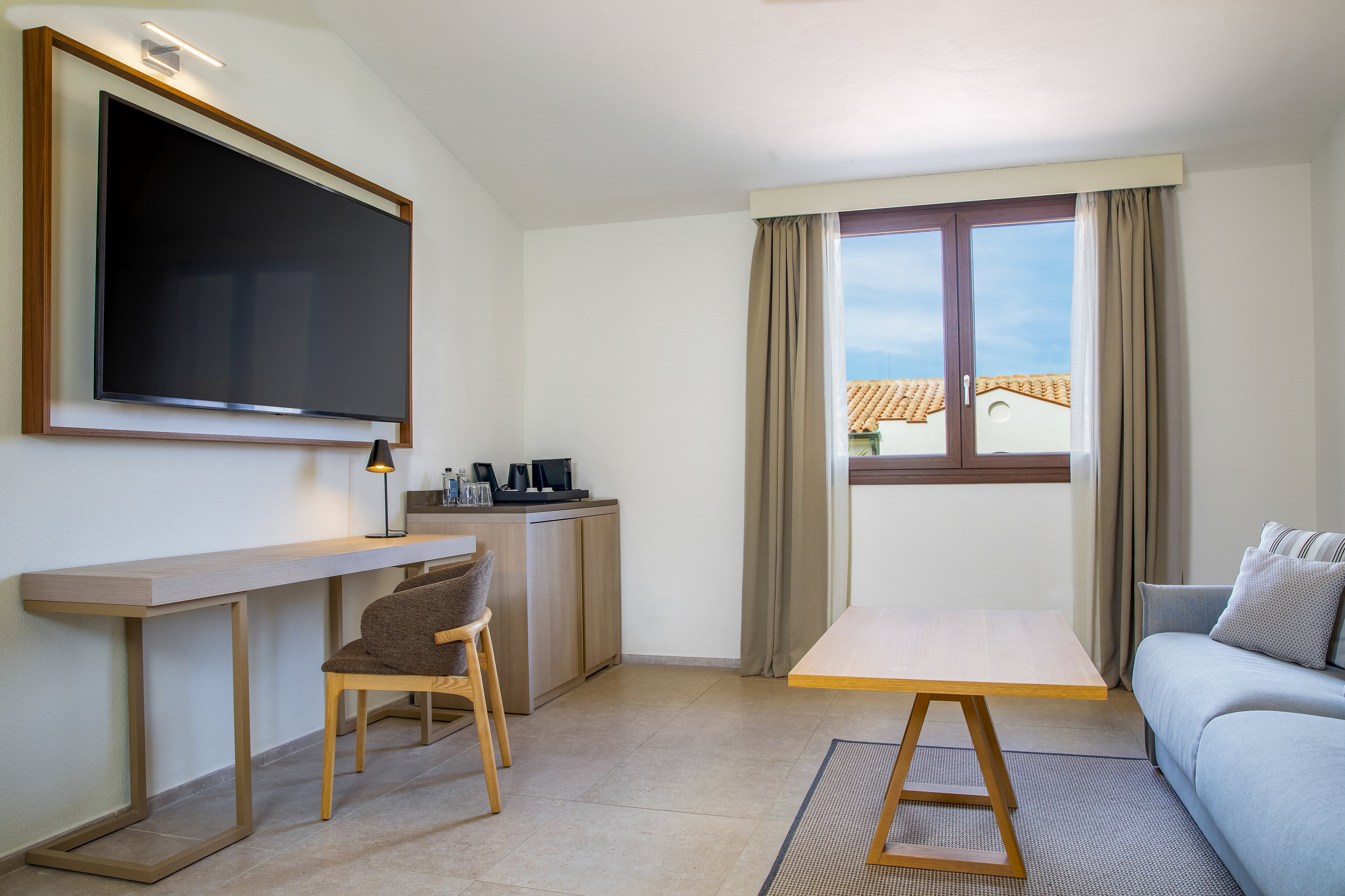 Mangia's Santa Teresa Curio Collection By Hilton