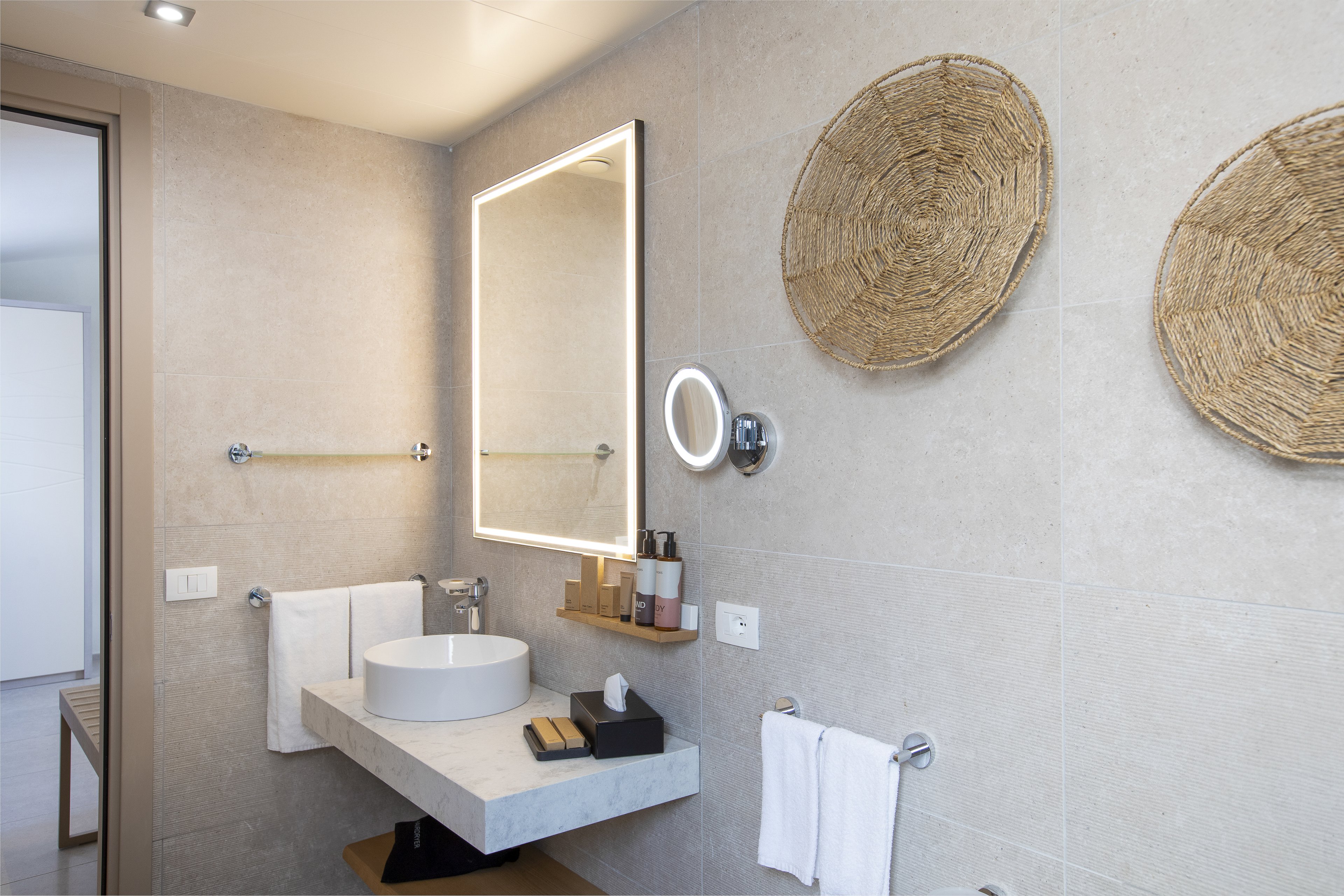 Mangia's Santa Teresa Curio Collection By Hilton