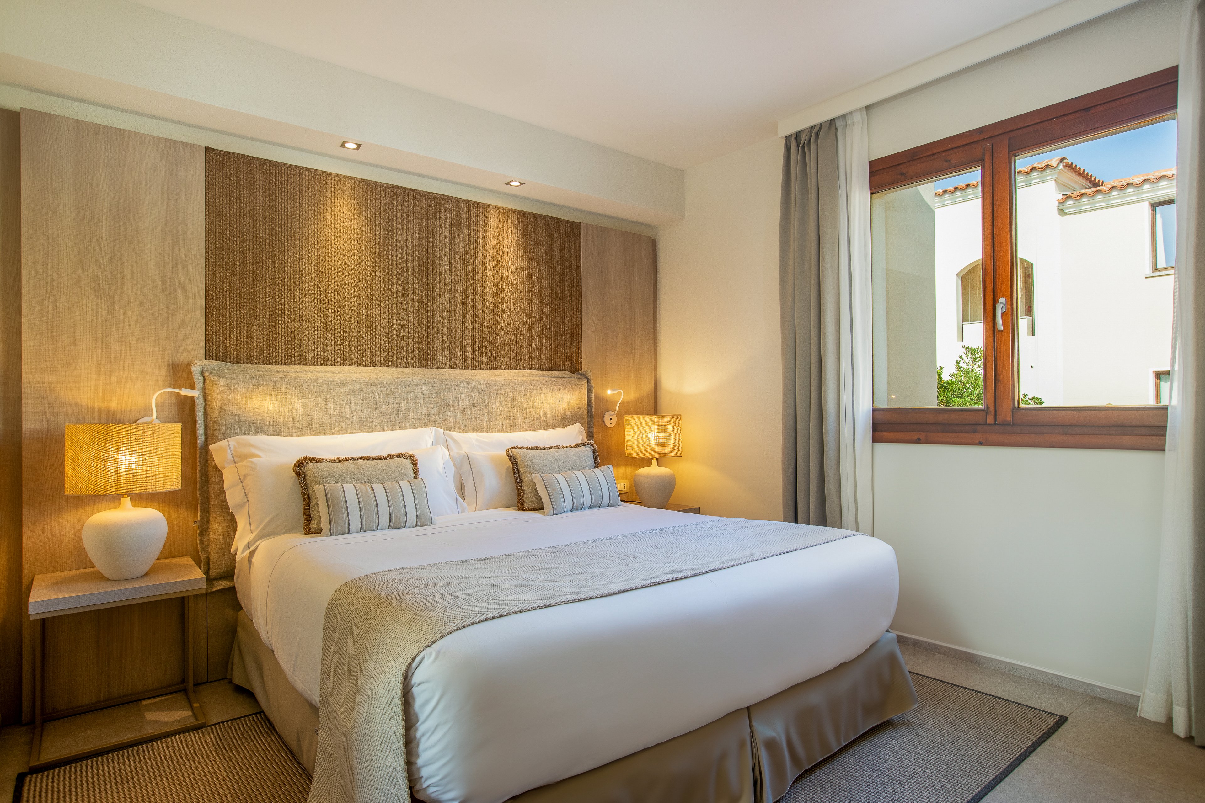 Mangia's Santa Teresa Curio Collection By Hilton