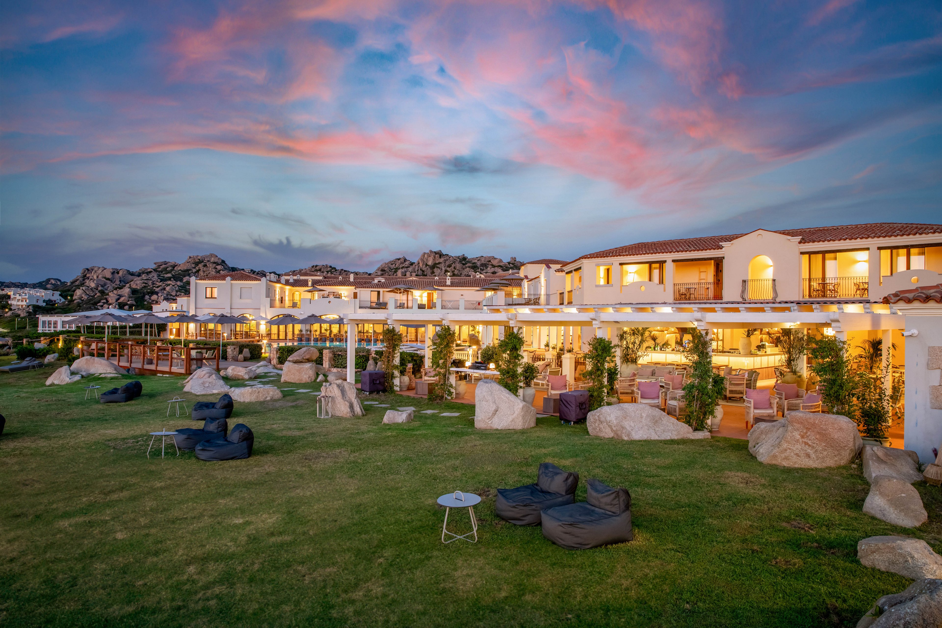 Mangia's Santa Teresa Curio Collection By Hilton