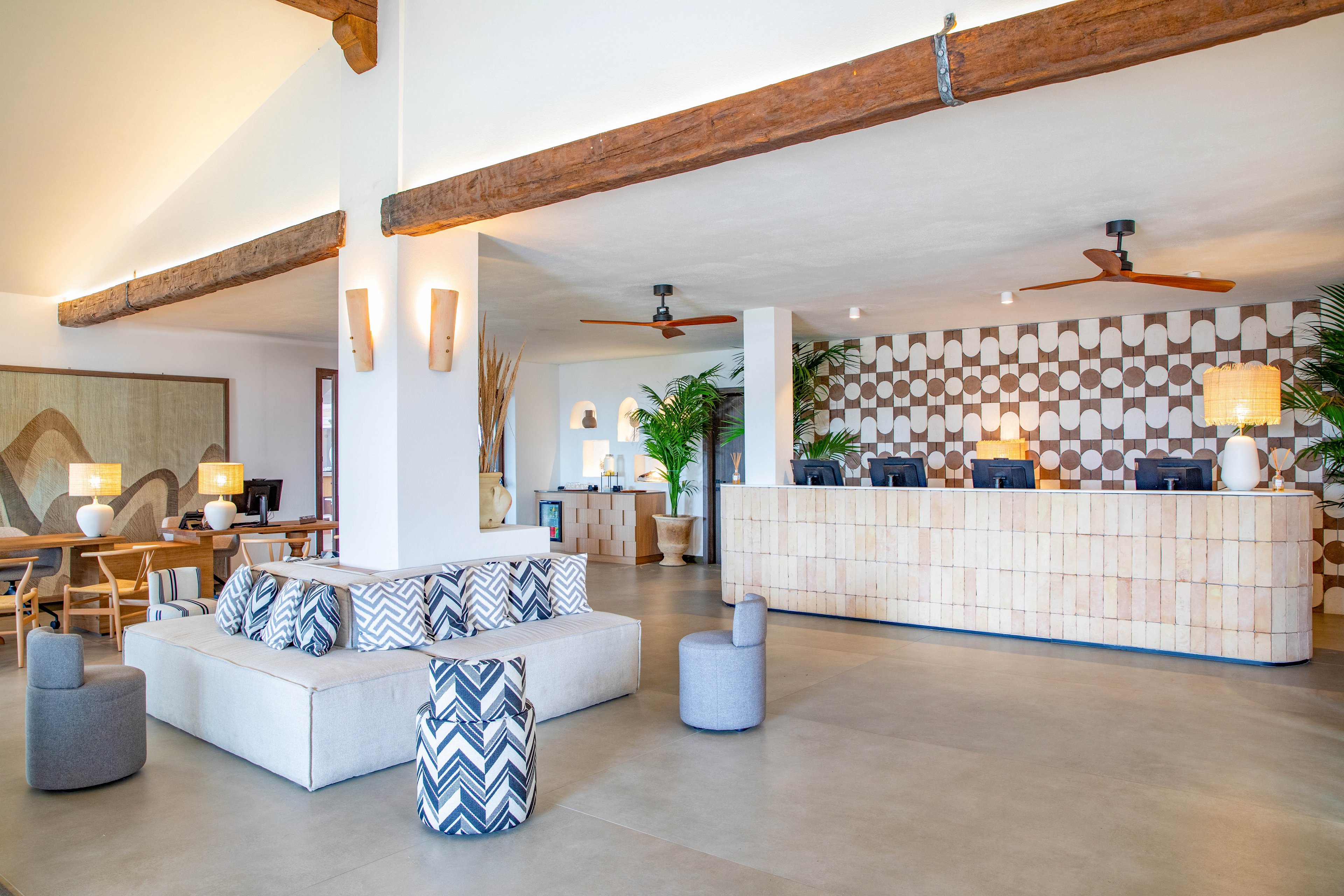 Mangia's Santa Teresa Curio Collection By Hilton