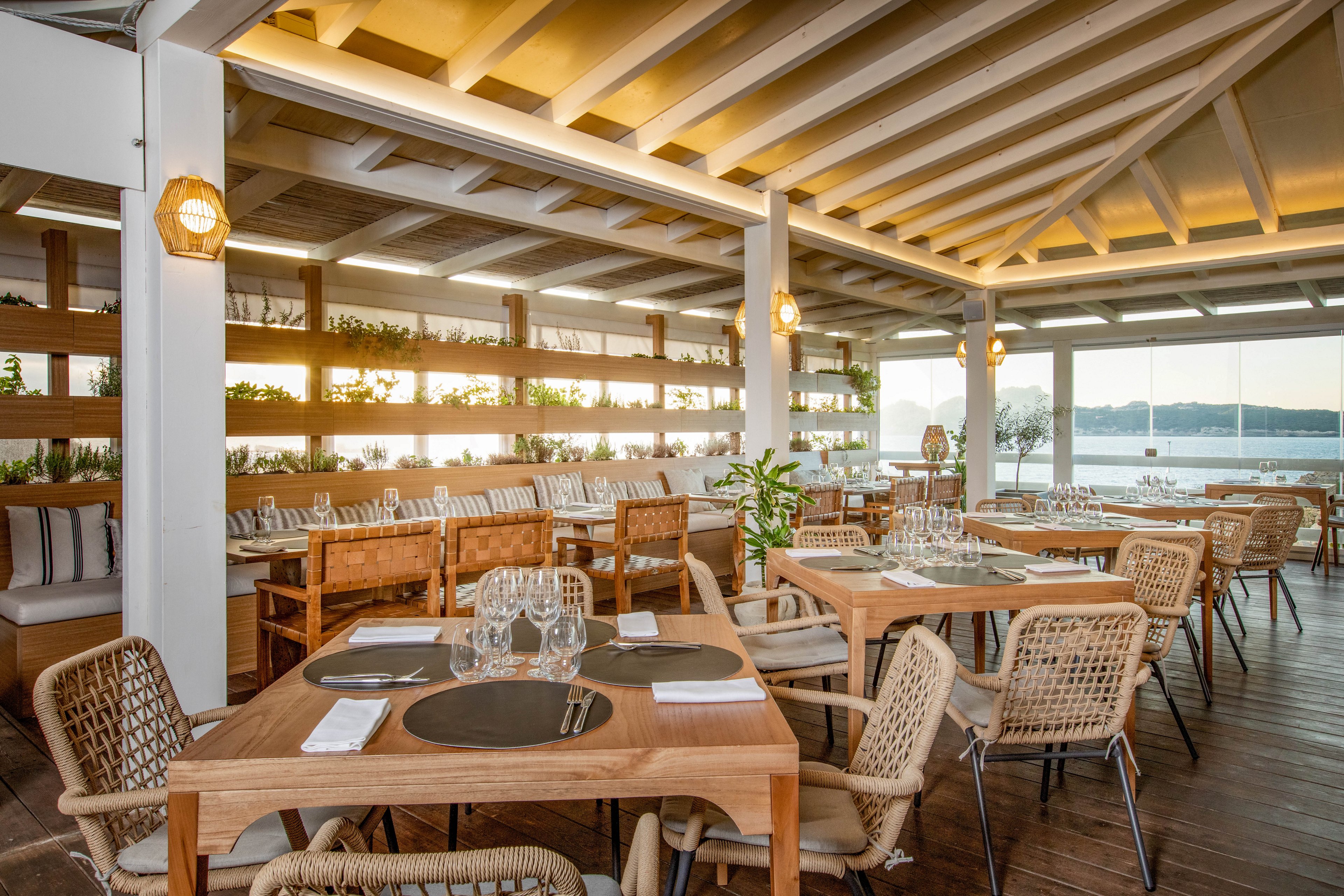 Mangia's Santa Teresa Curio Collection By Hilton