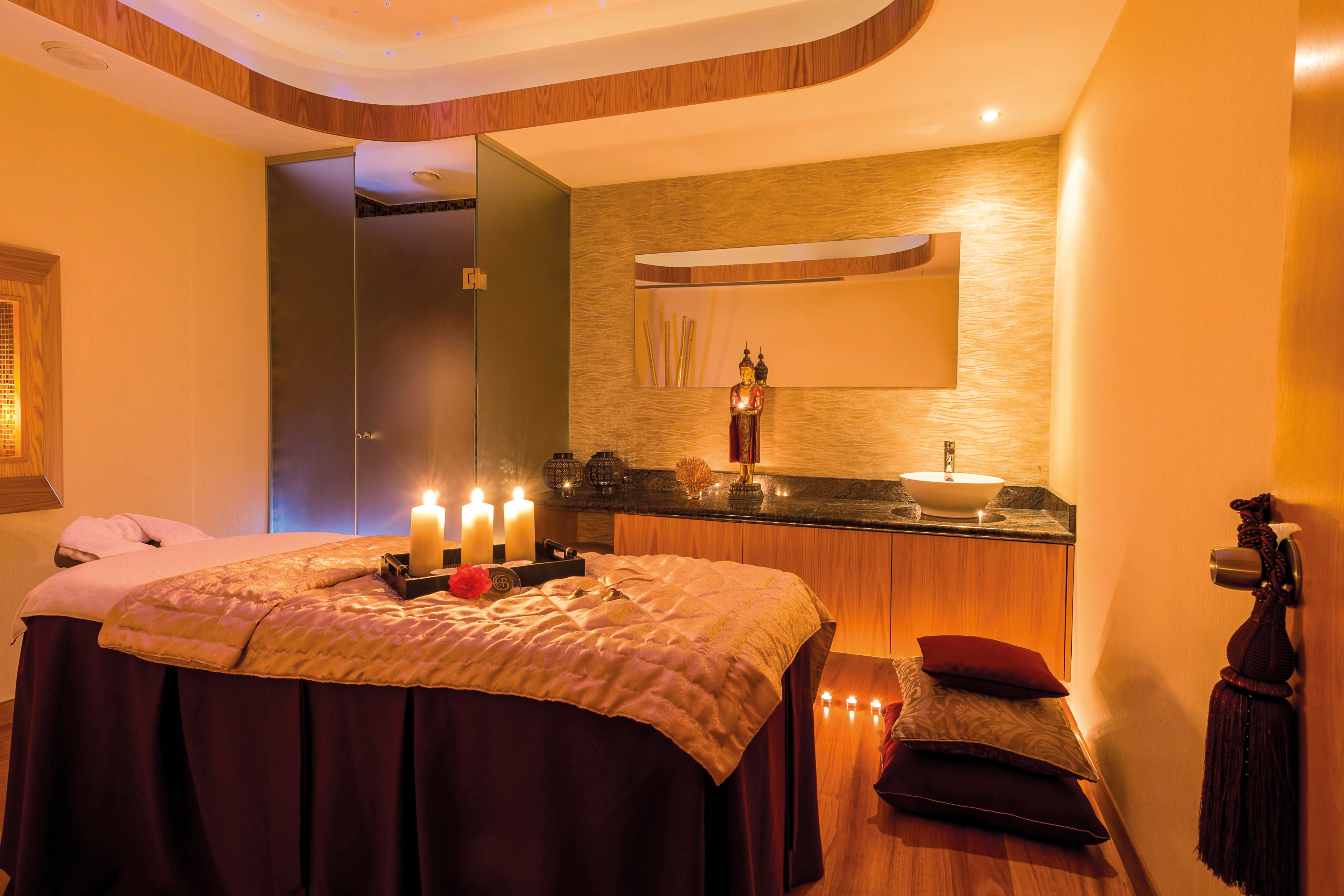 Constantinou Bros Athena Beach Hotel