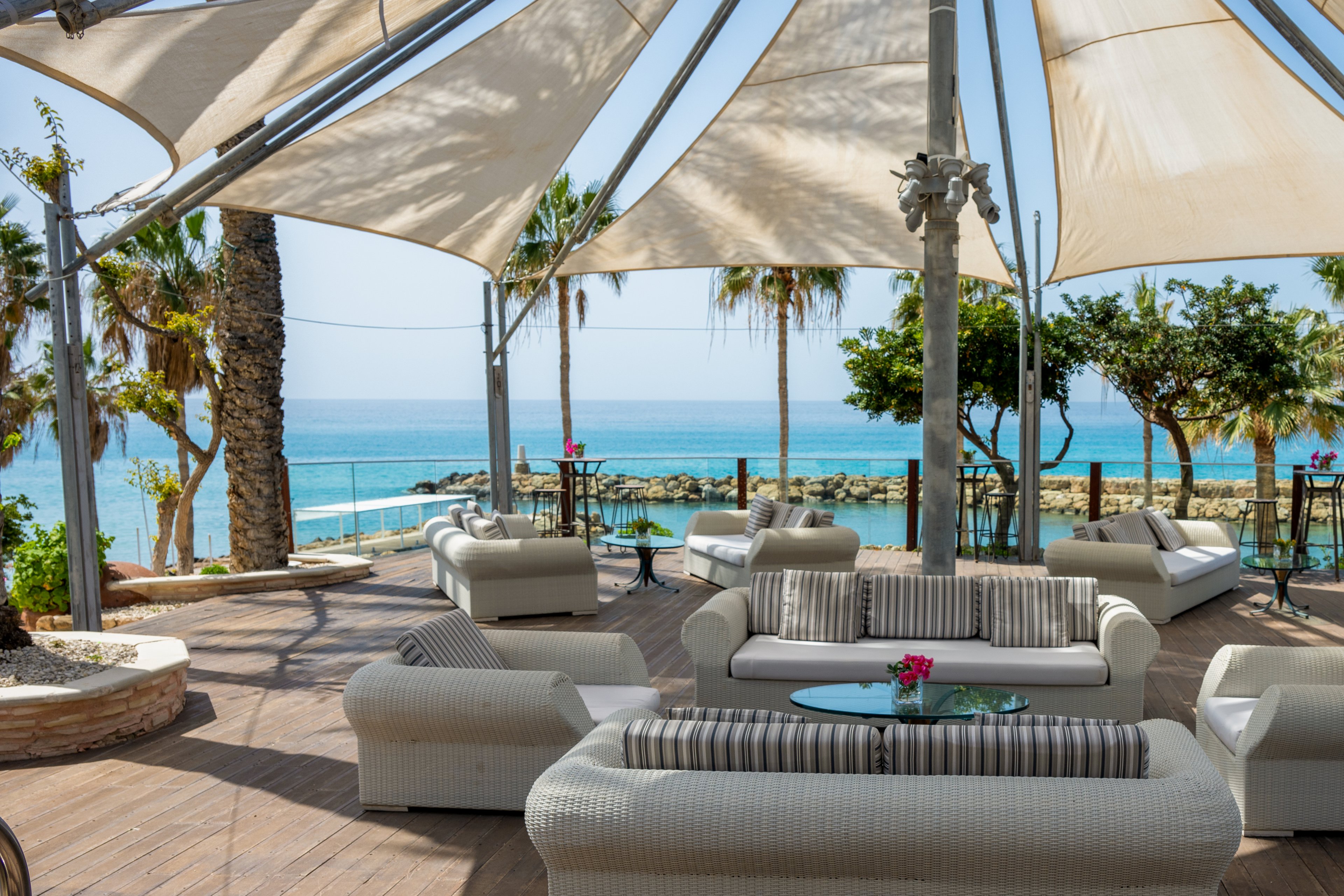 Coral Beach Hotel & Resort