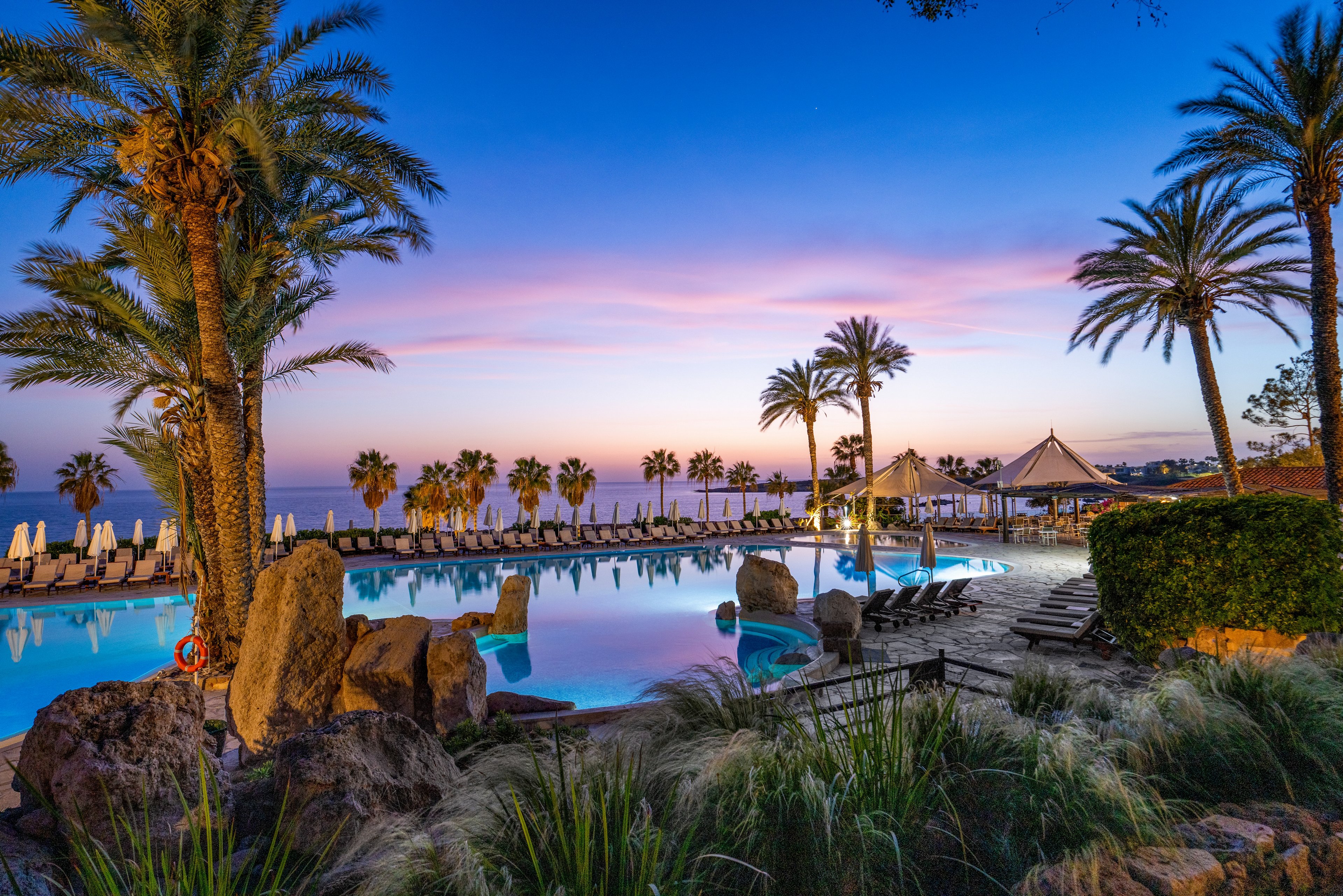 Coral Beach Hotel & Resort