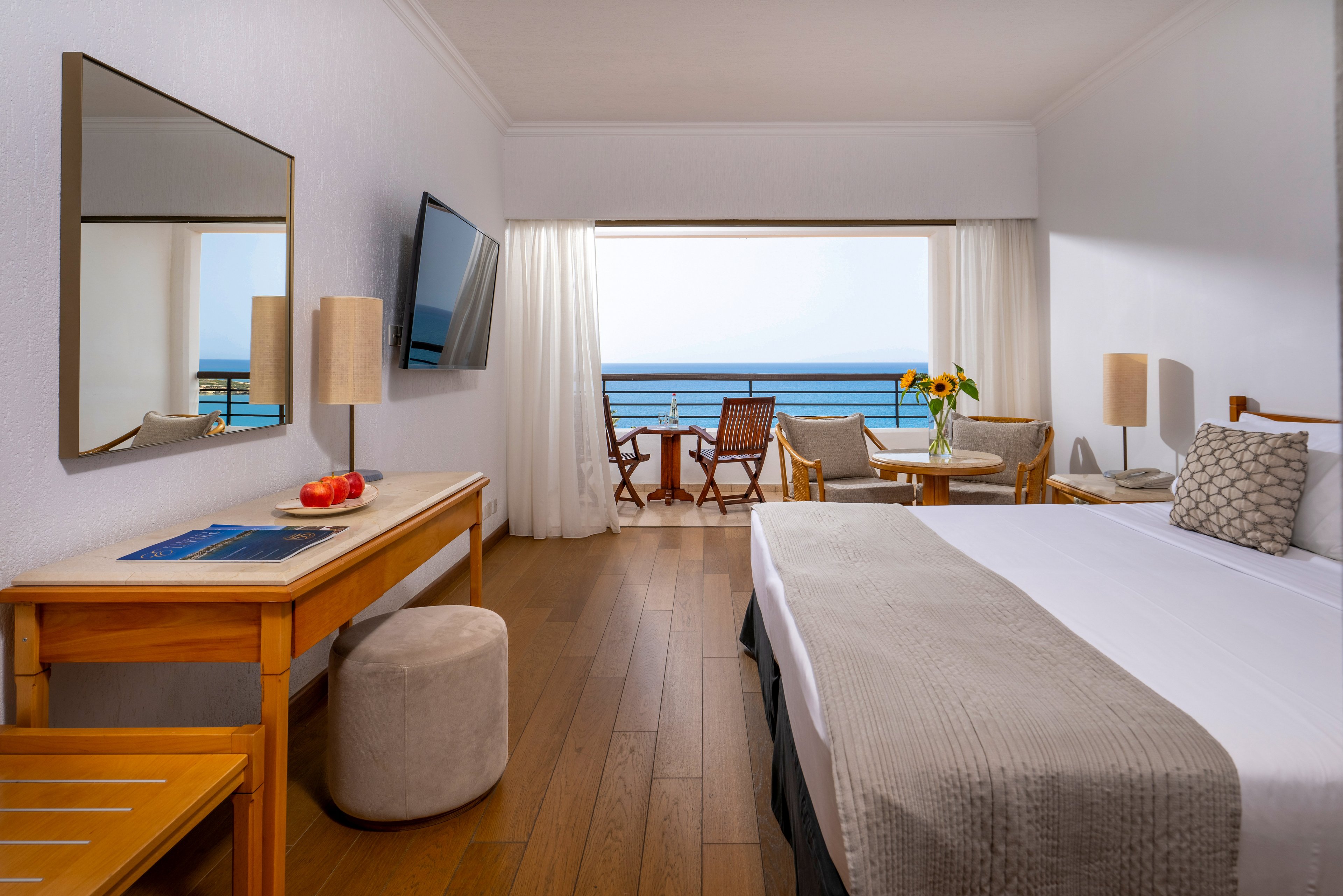 Coral Beach Hotel & Resort