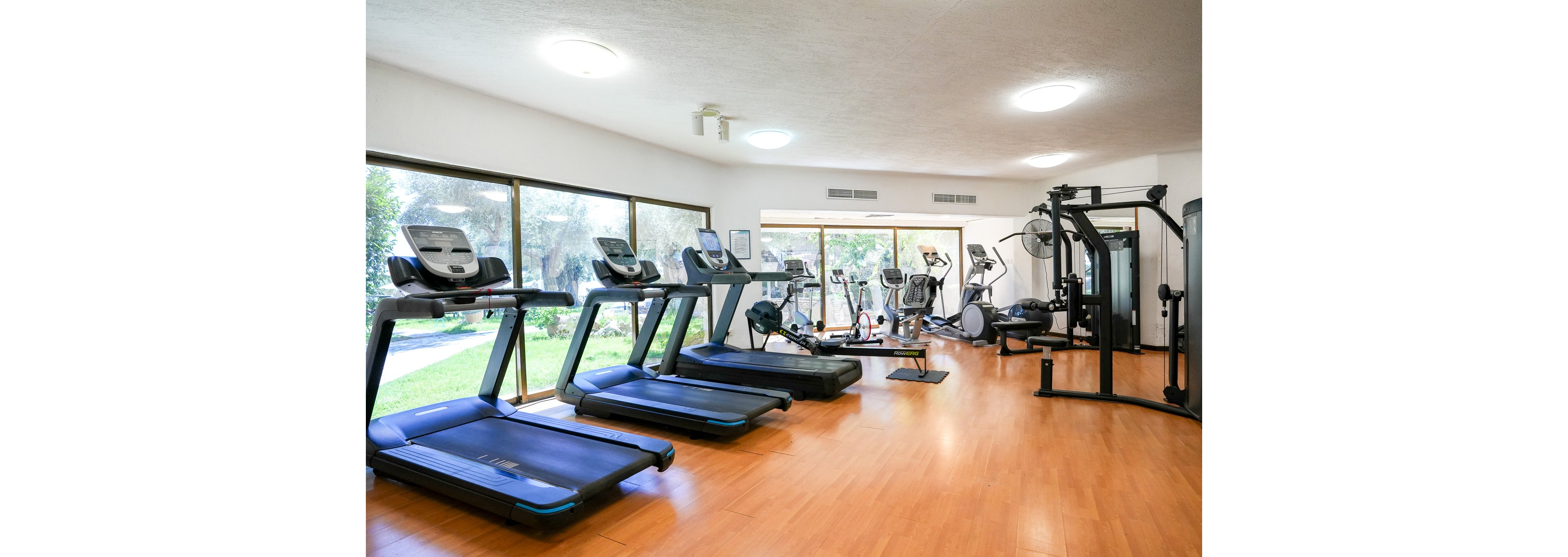 Coral Beach Hotel & Resort