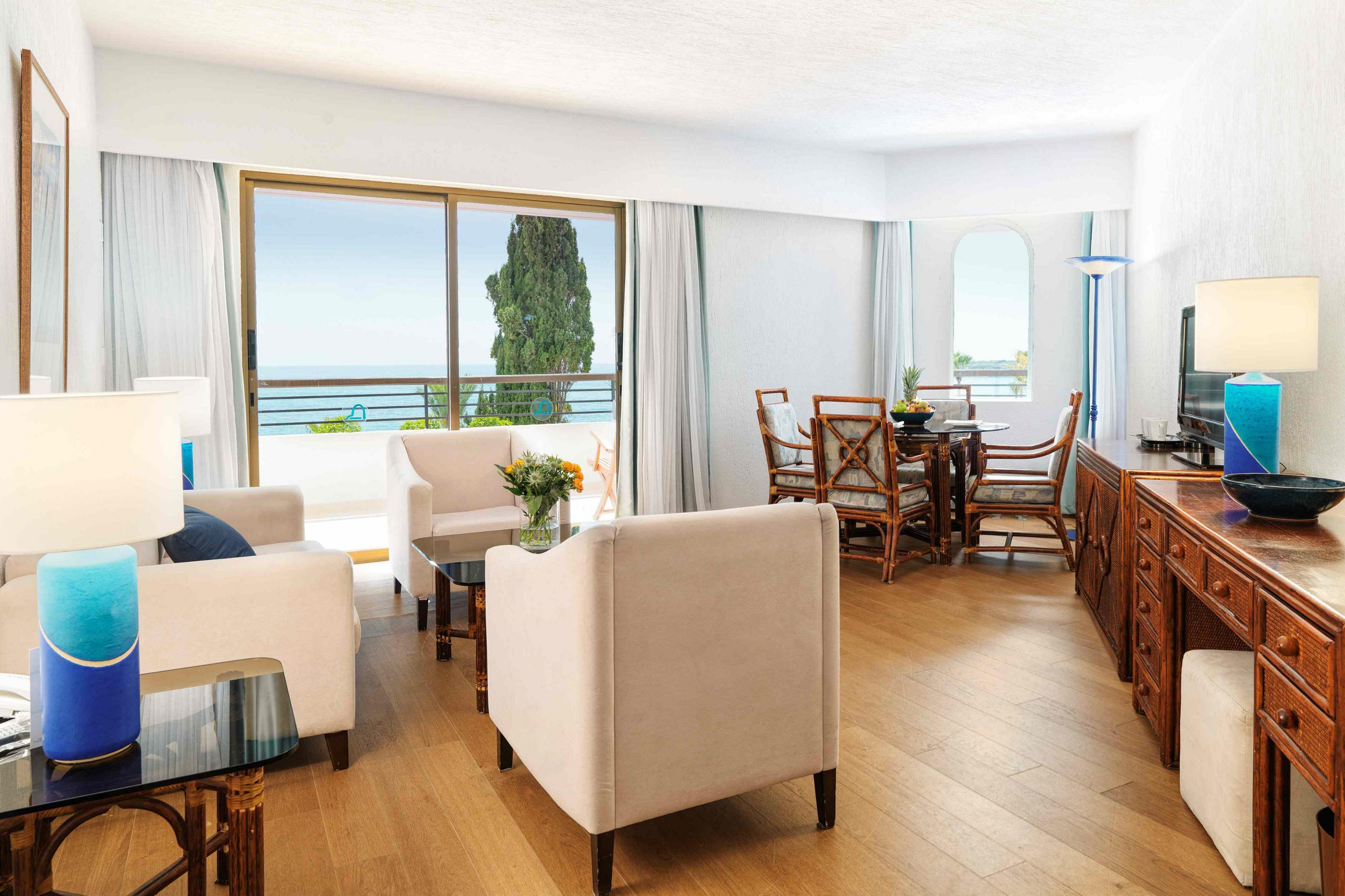 Coral Beach Hotel & Resort