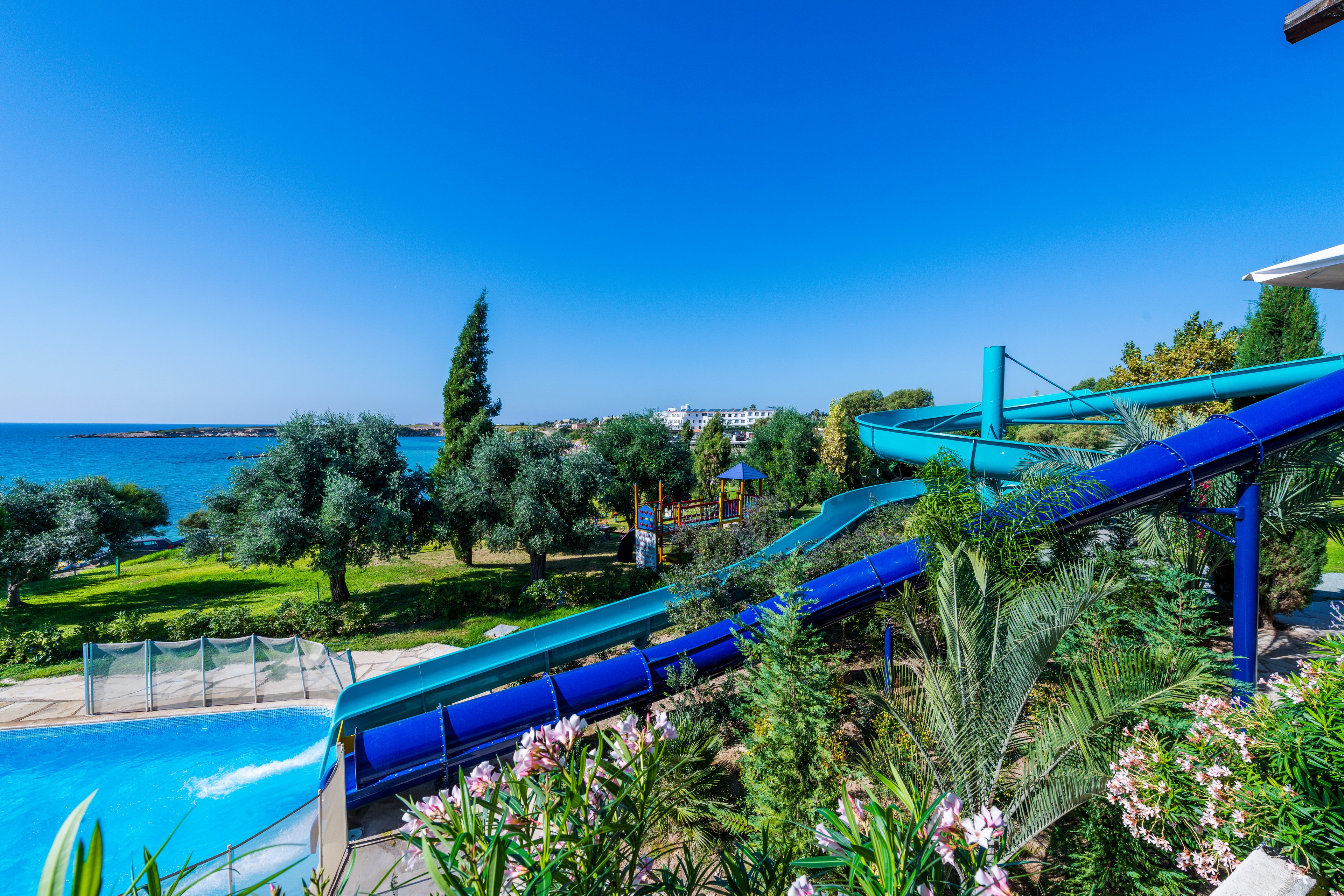 Coral Beach Hotel & Resort