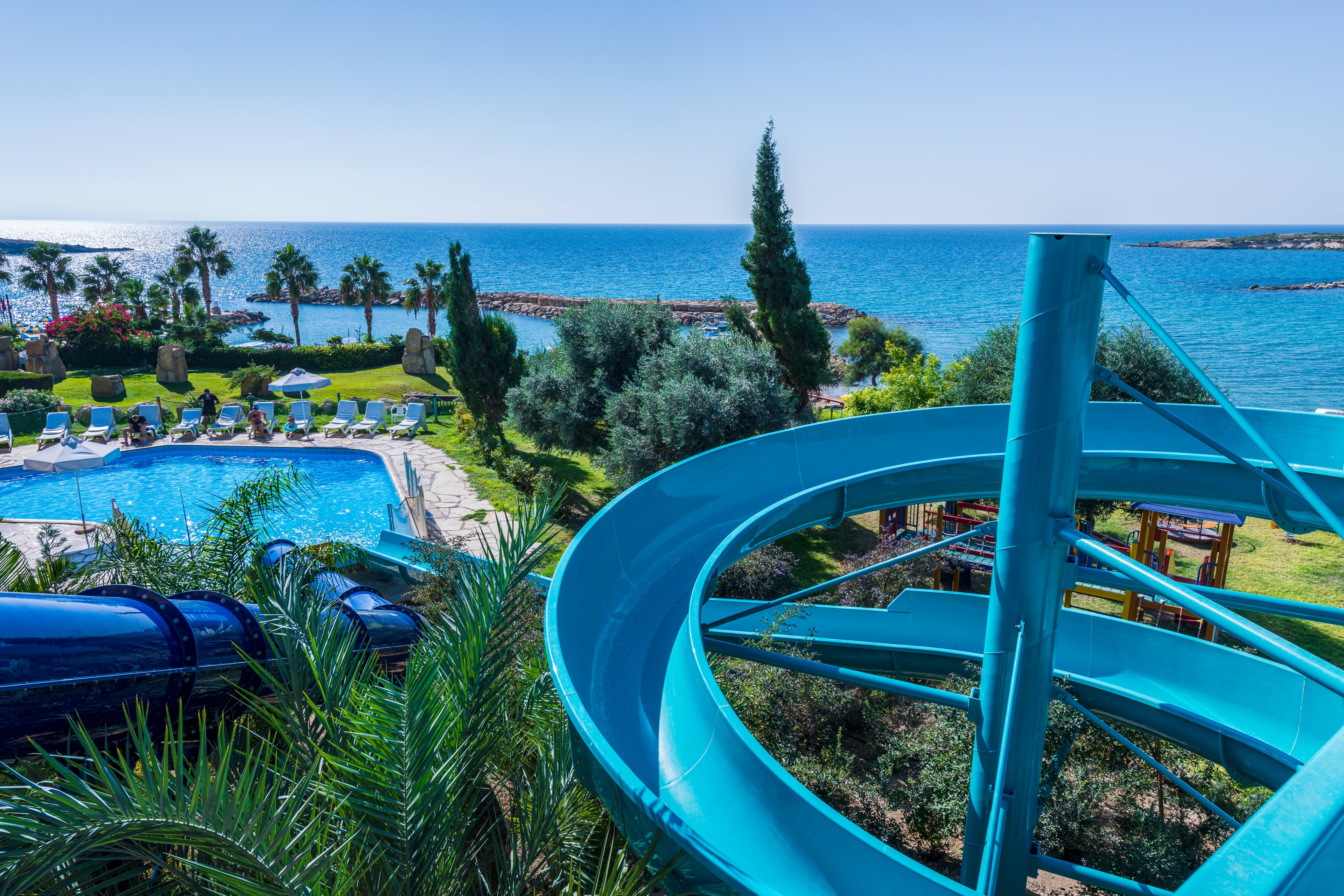 Coral Beach Hotel & Resort