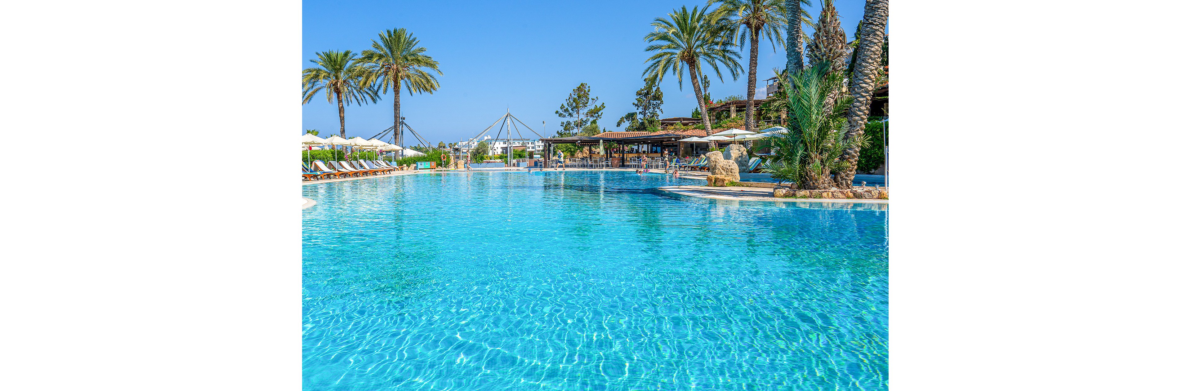 Coral Beach Hotel & Resort