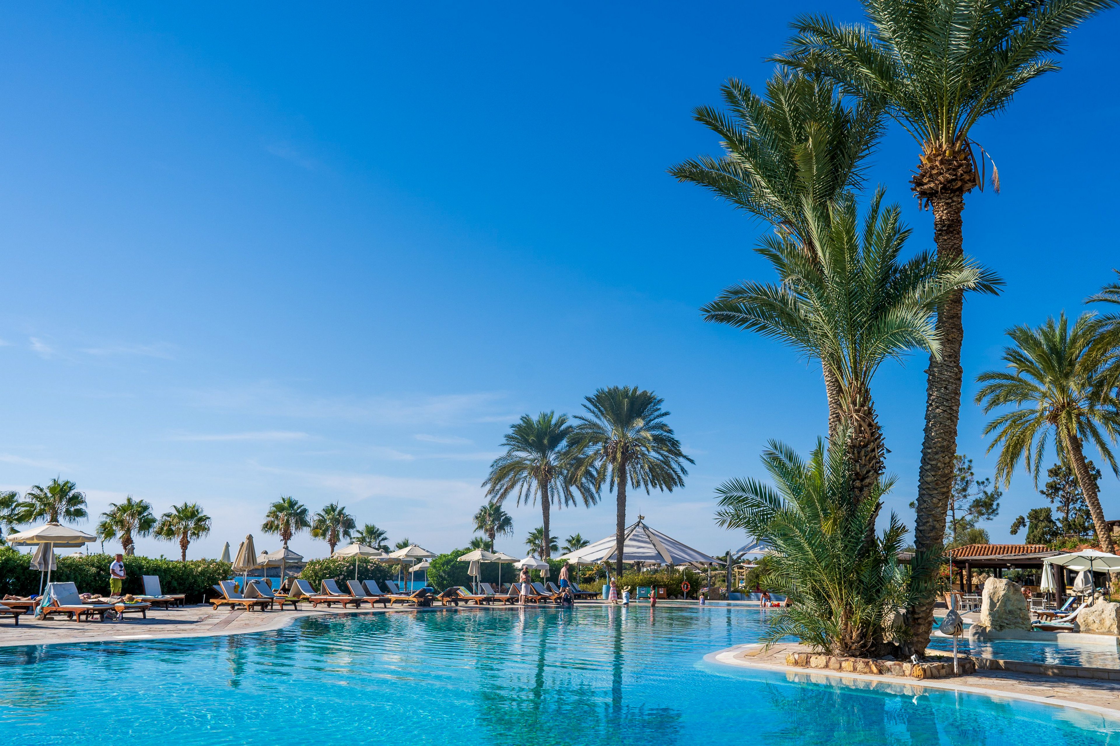 Coral Beach Hotel & Resort