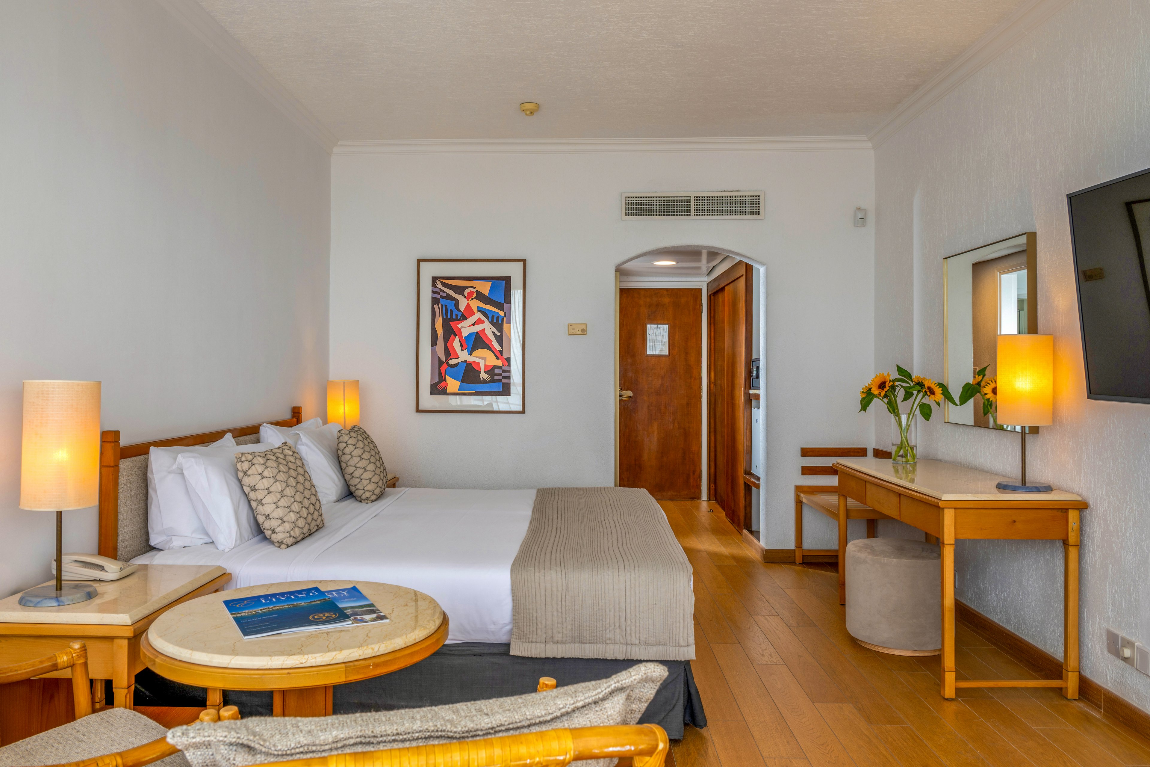 Coral Beach Hotel & Resort