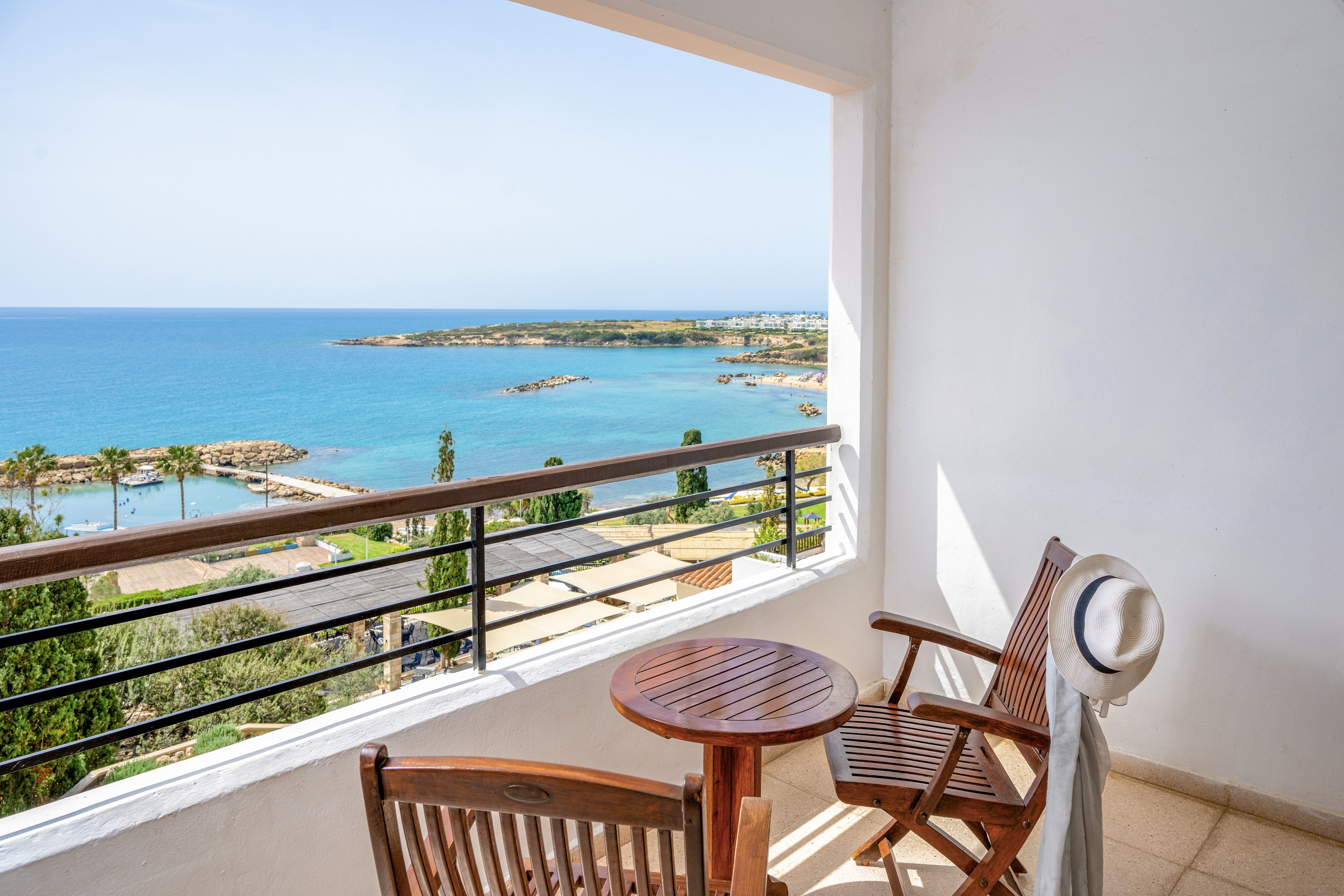 Coral Beach Hotel & Resort