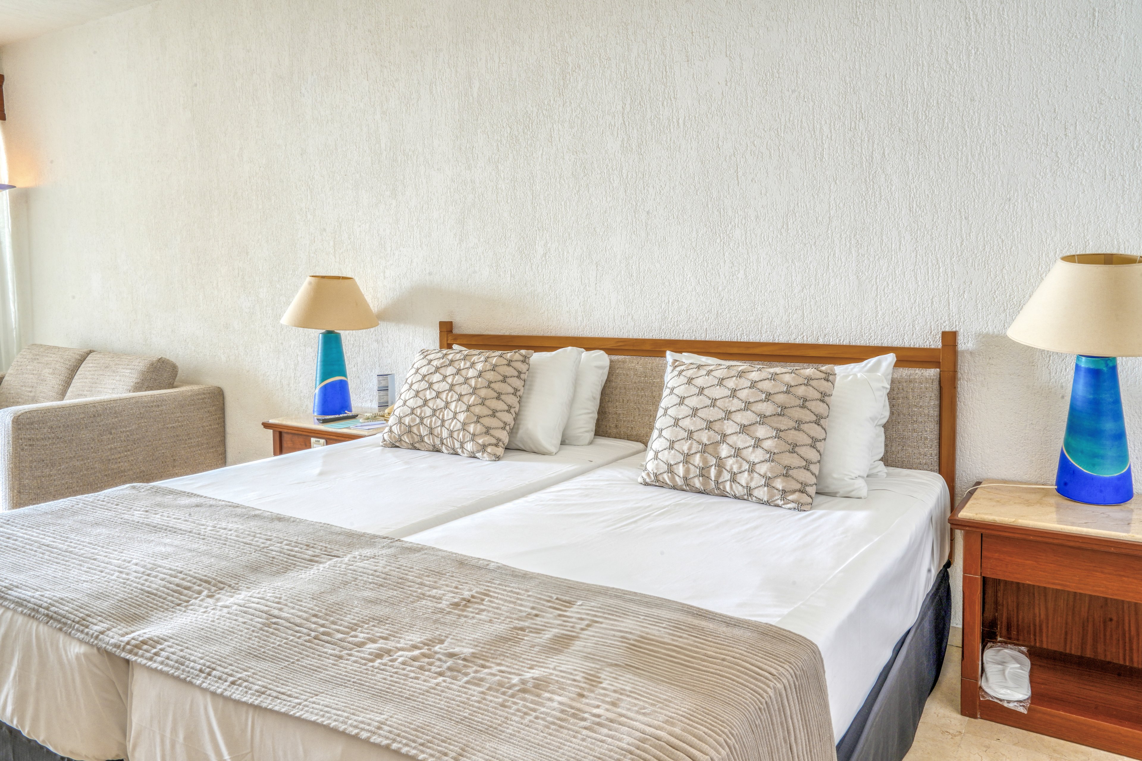 Coral Beach Hotel & Resort