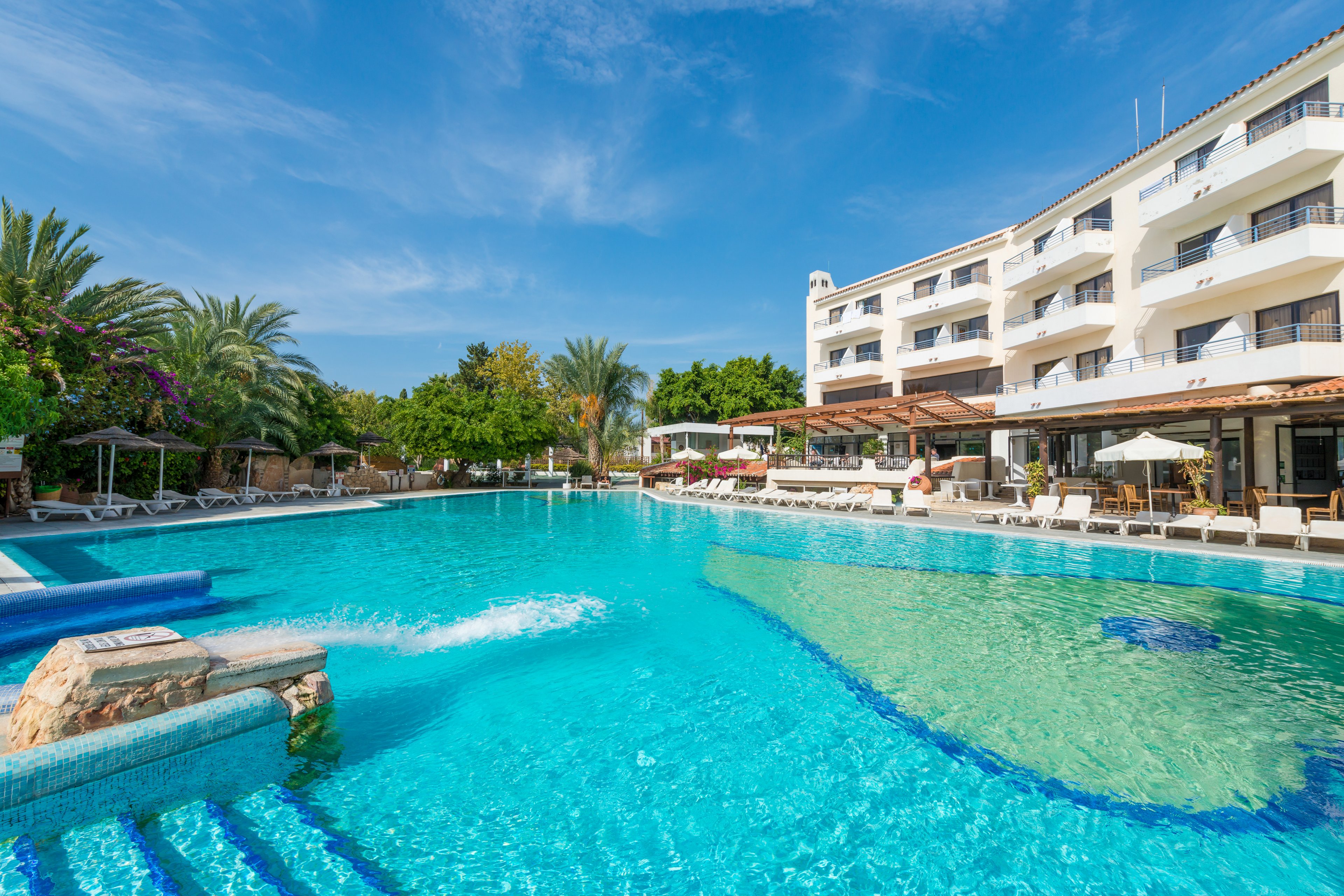 Paphos Gardens Hotel & Apartments