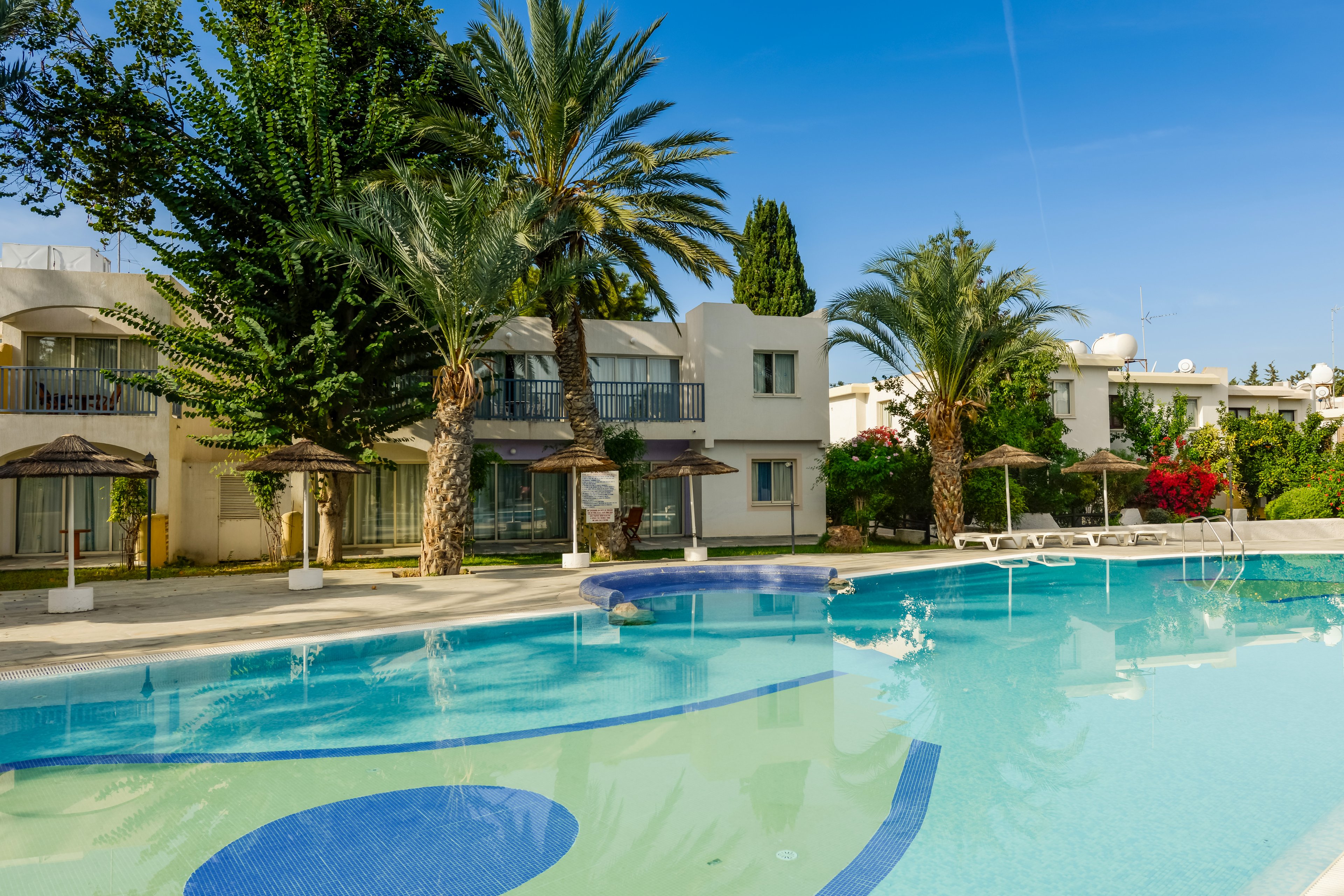 Paphos Gardens Hotel & Apartments