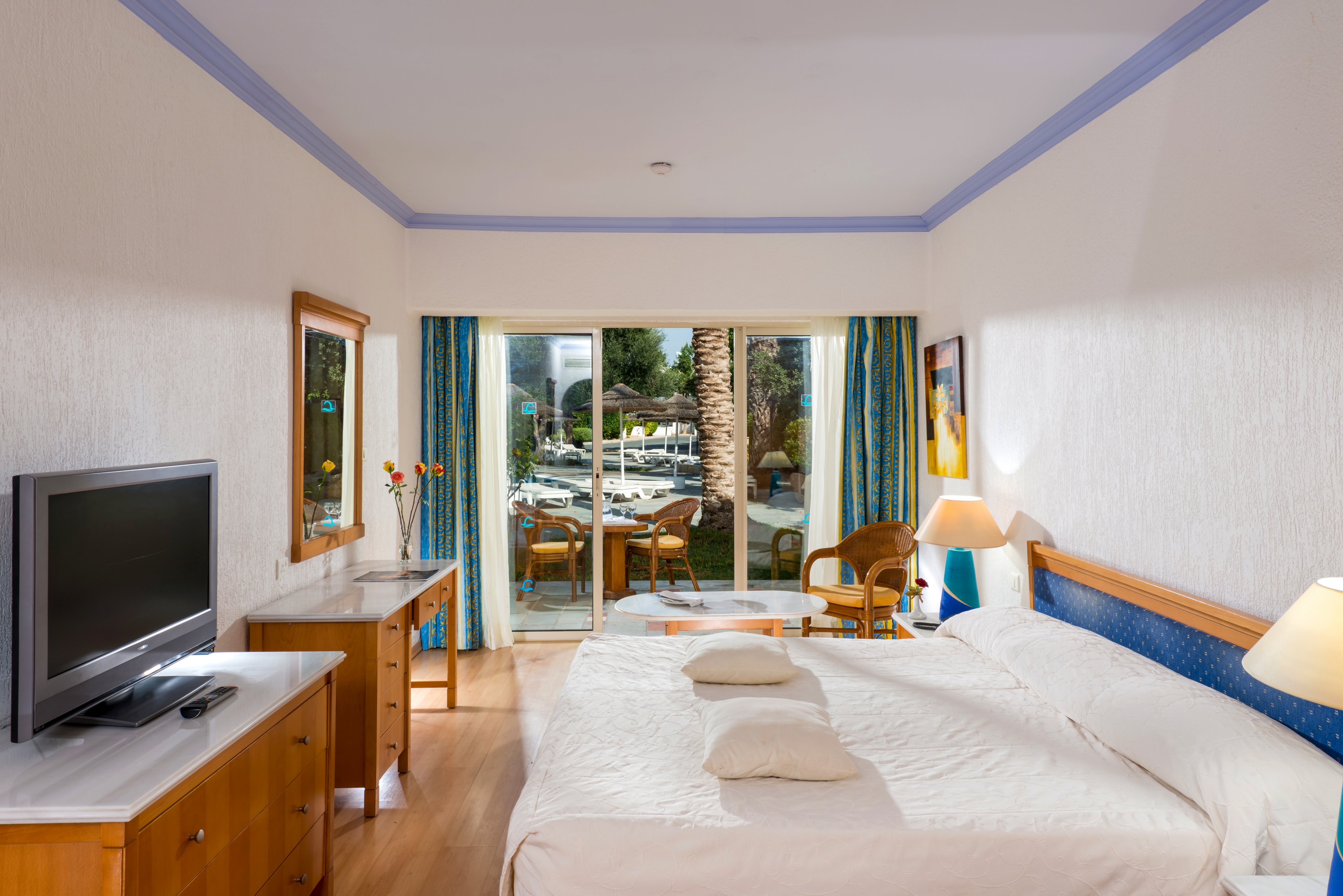 Paphos Gardens Hotel & Apartments