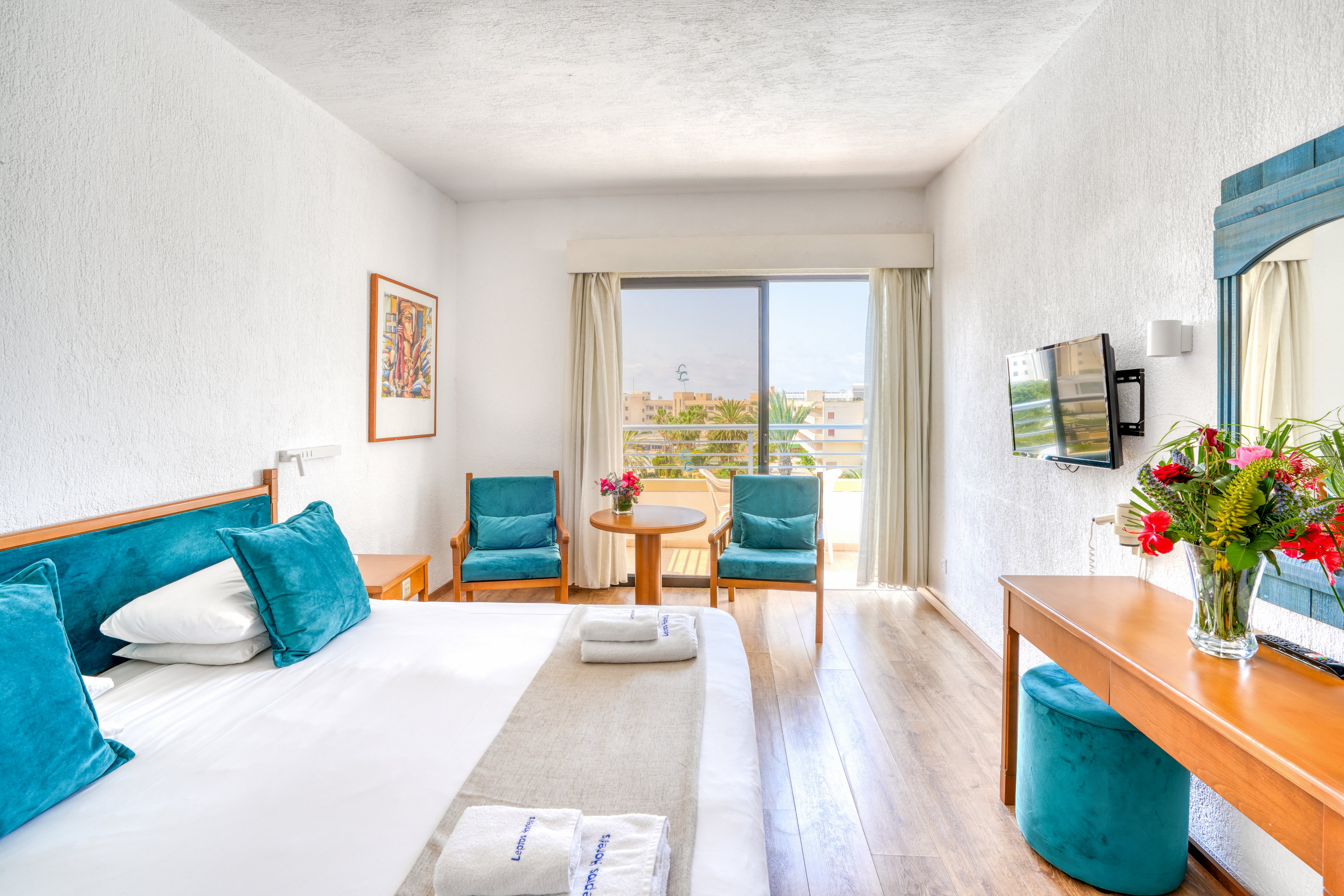 Paphos Gardens Hotel & Apartments
