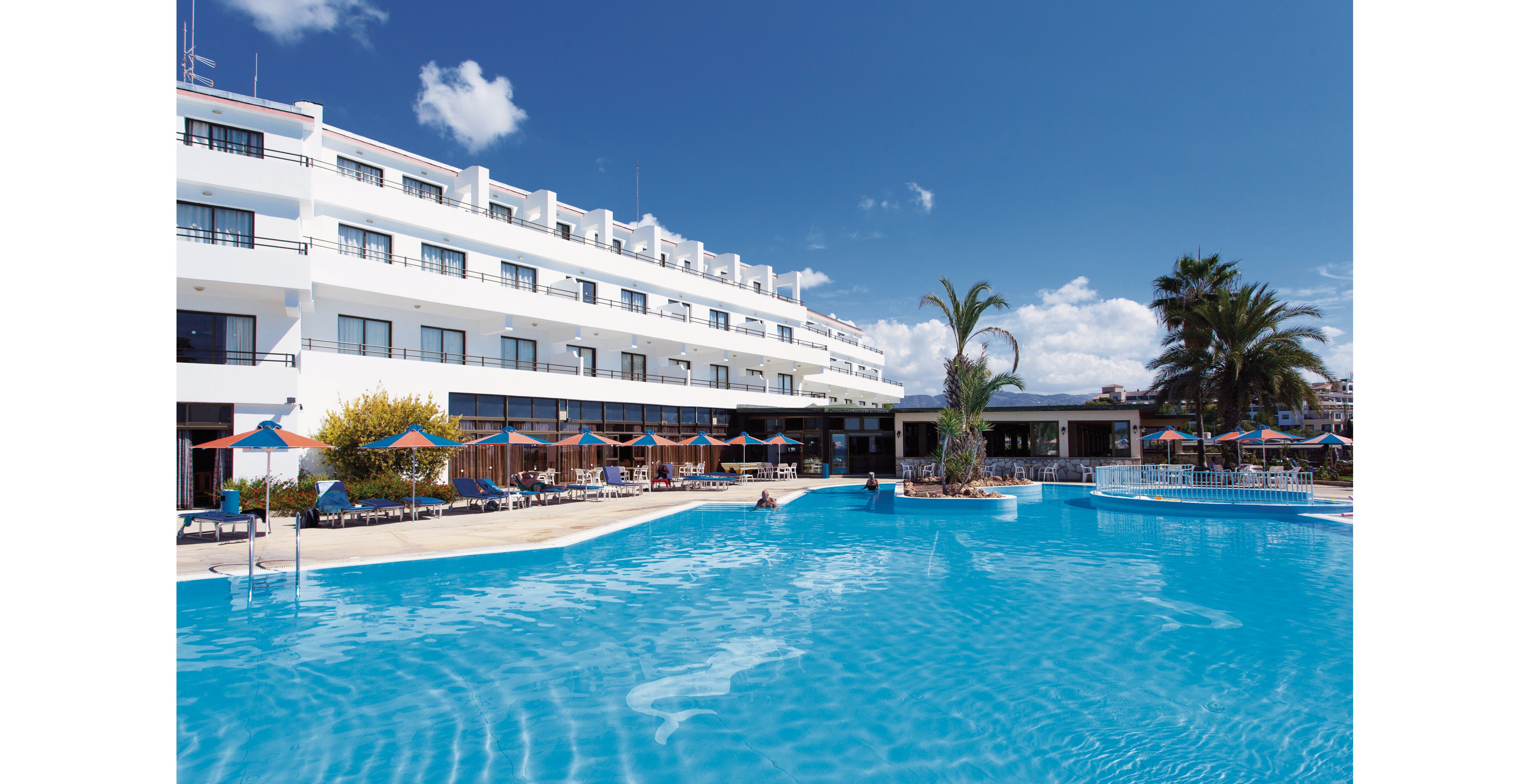 Corallia Beach Hotel Apartments