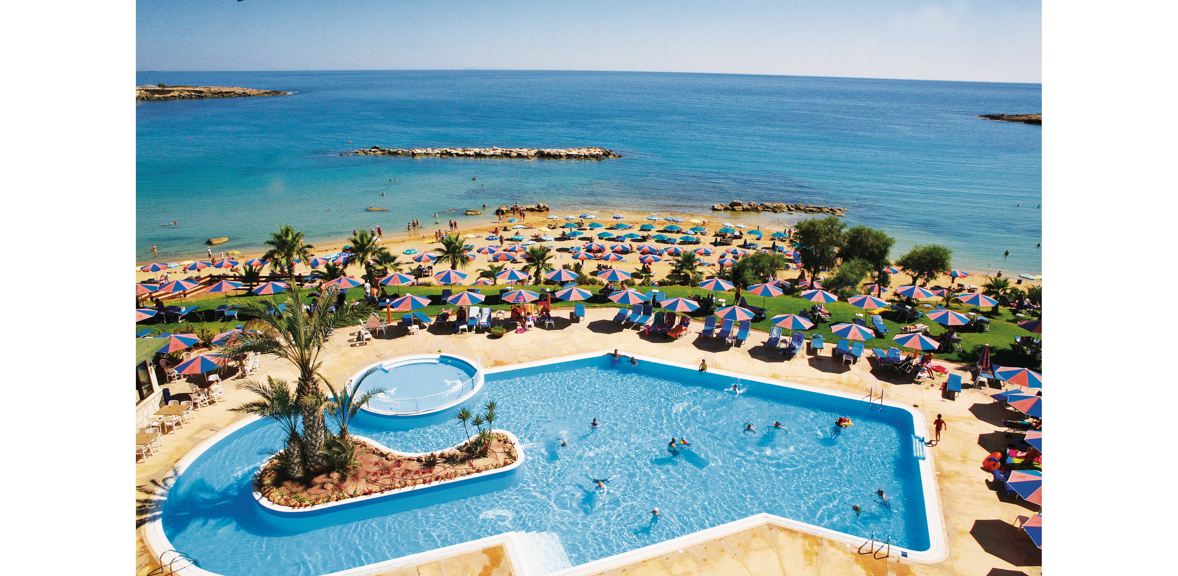 Corallia Beach Hotel Apartments