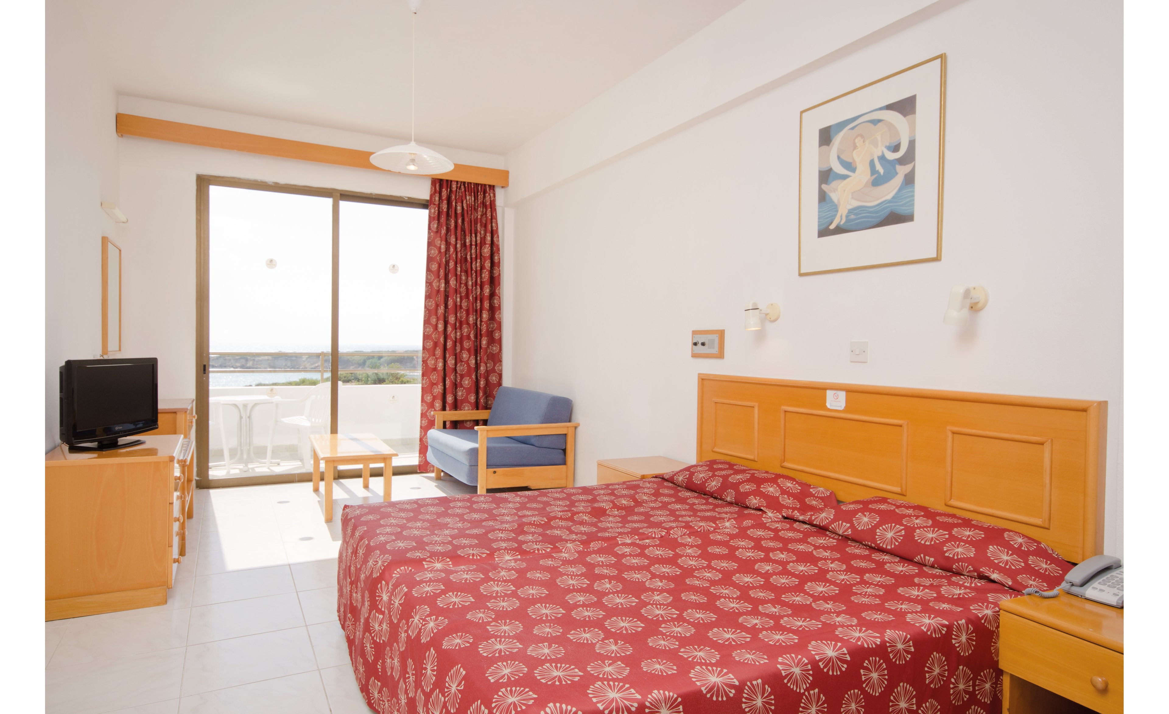 Corallia Beach Hotel Apartments