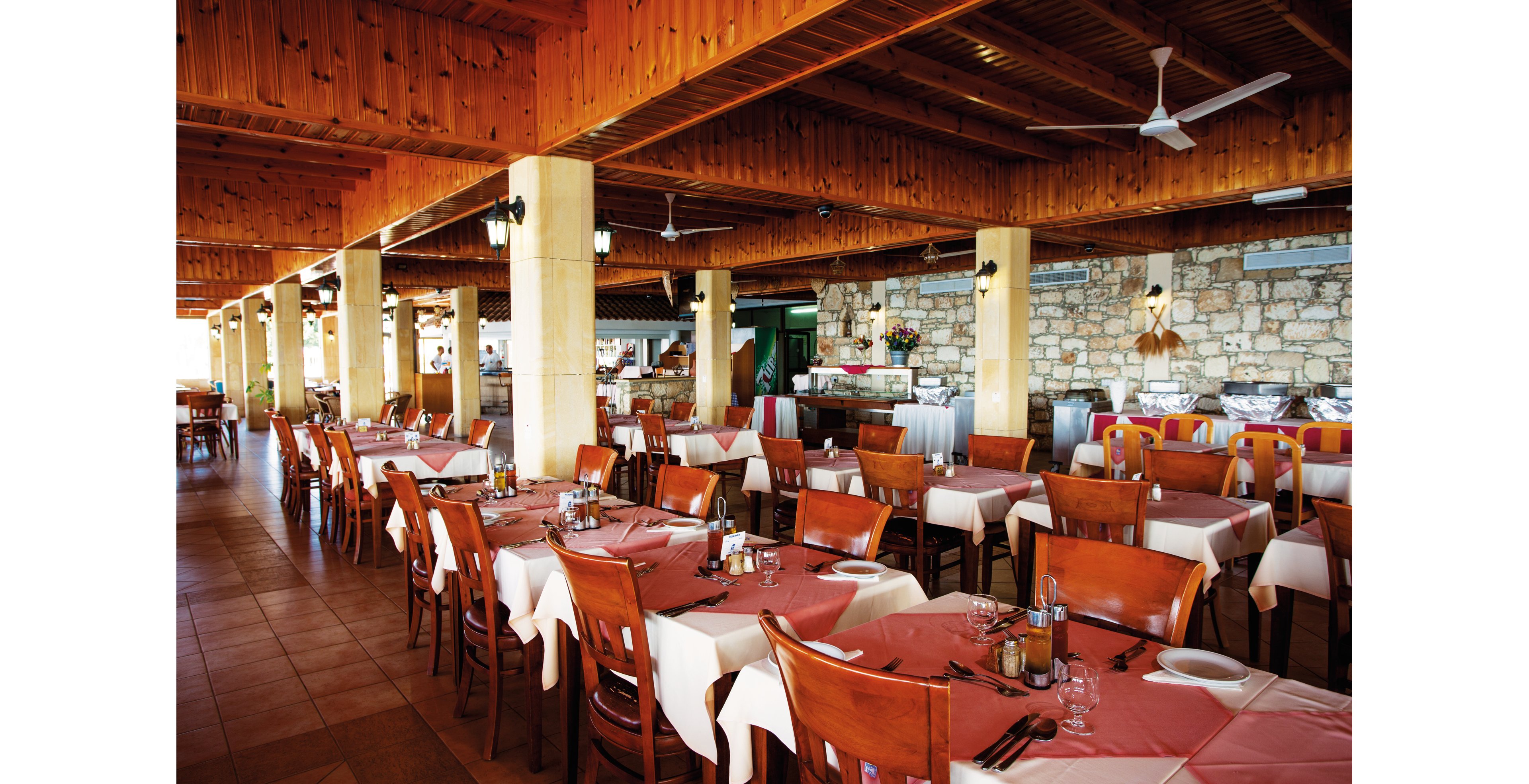 Corallia Beach Hotel Apartments