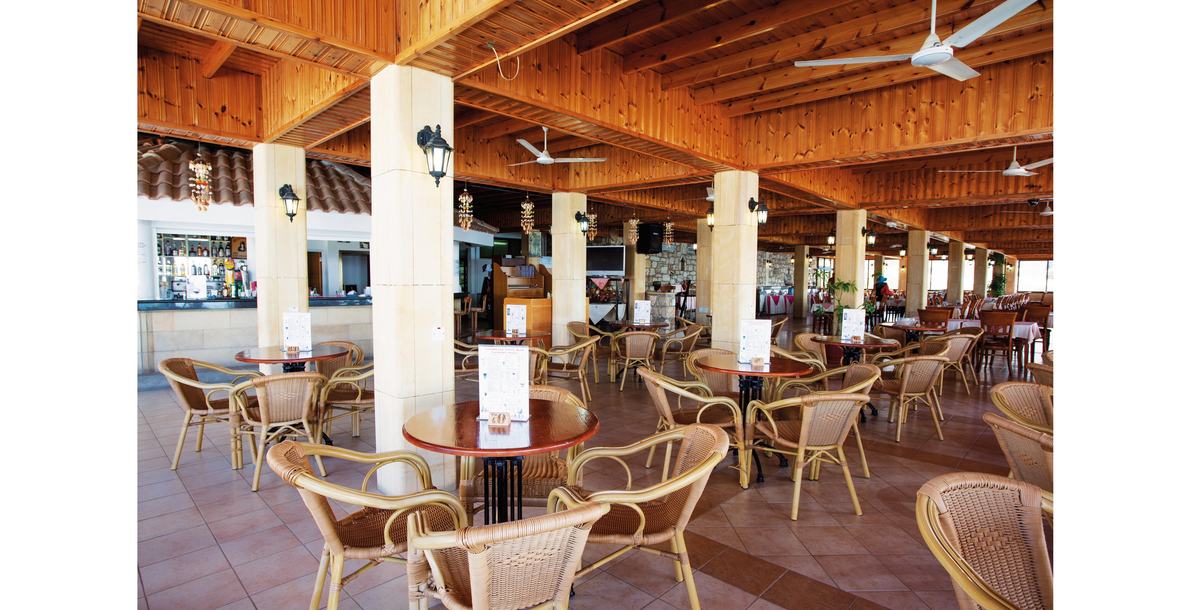 Corallia Beach Hotel Apartments