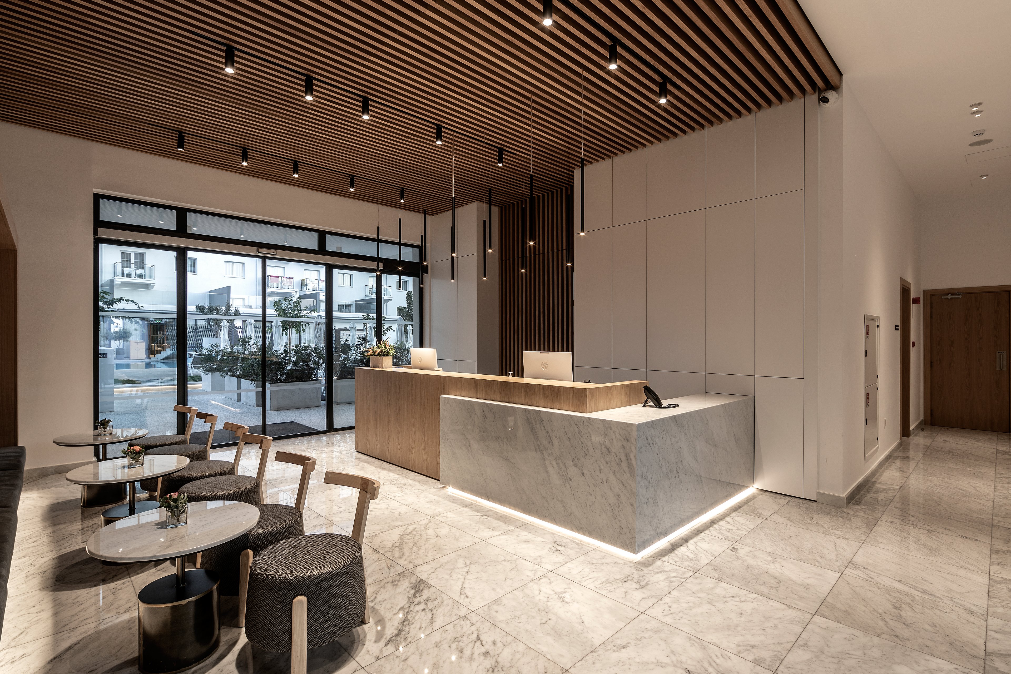 Anemi Hotel & Executive Suites